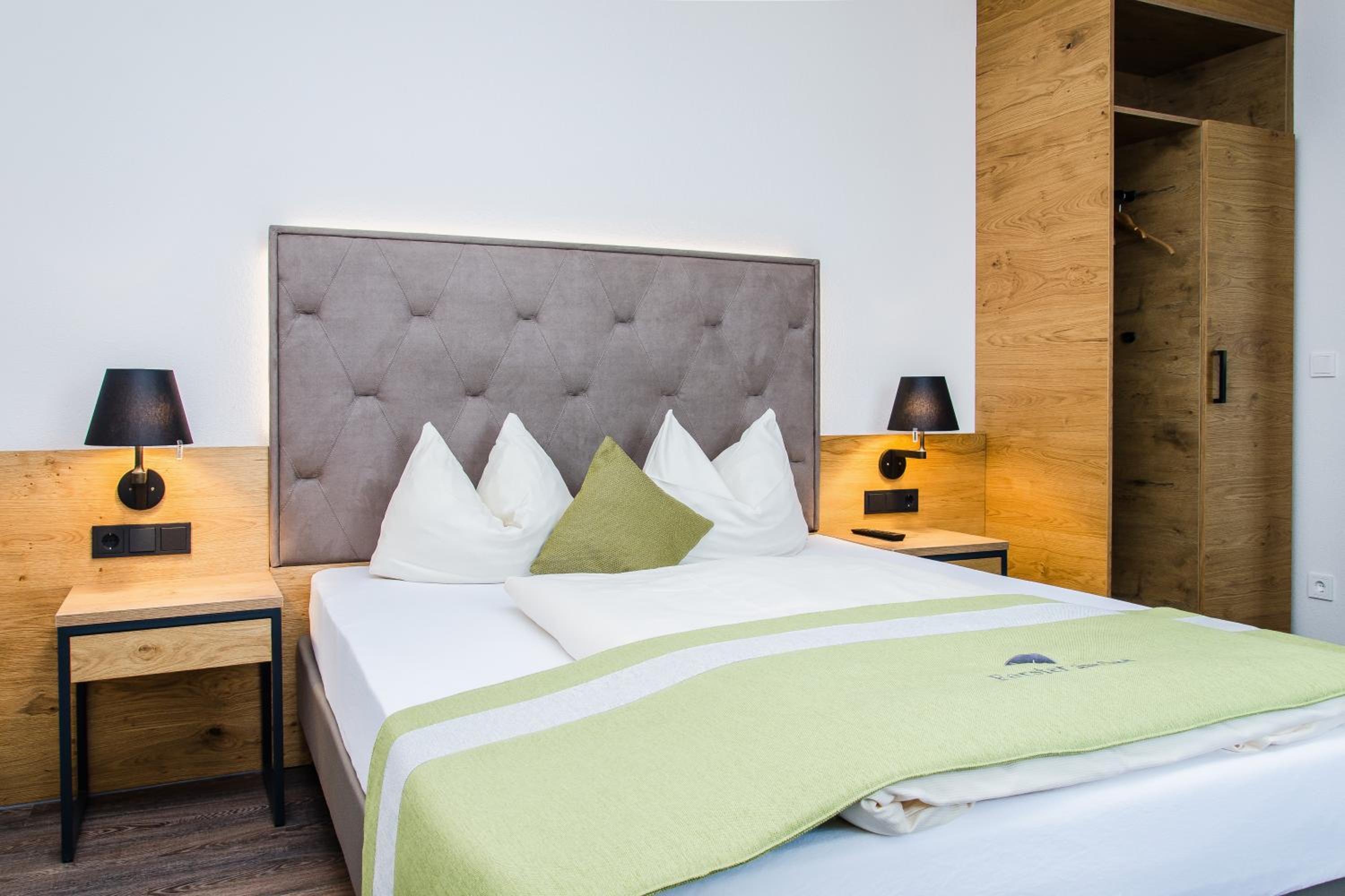 Deluxe Single Room photo 3