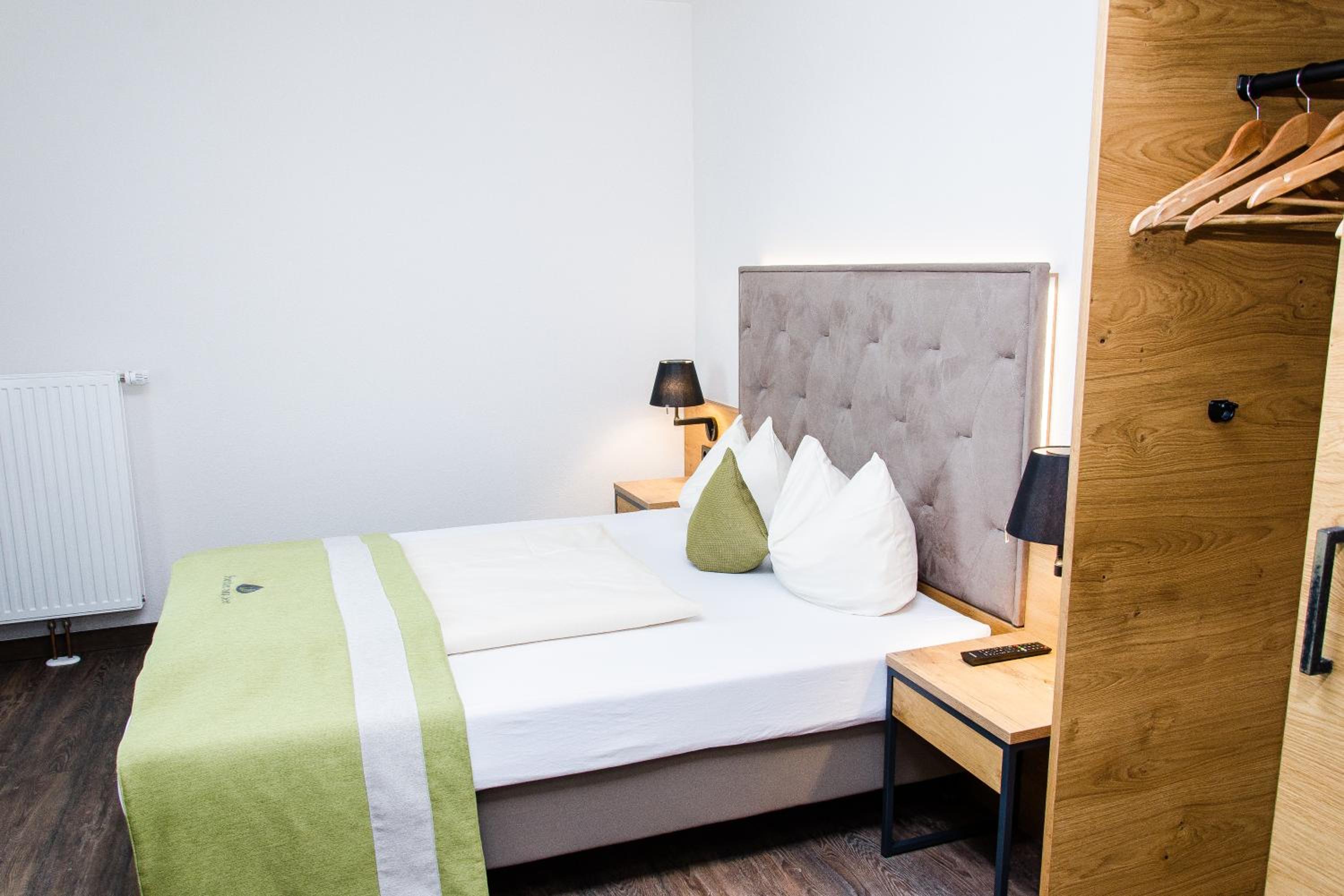 Deluxe Single Room