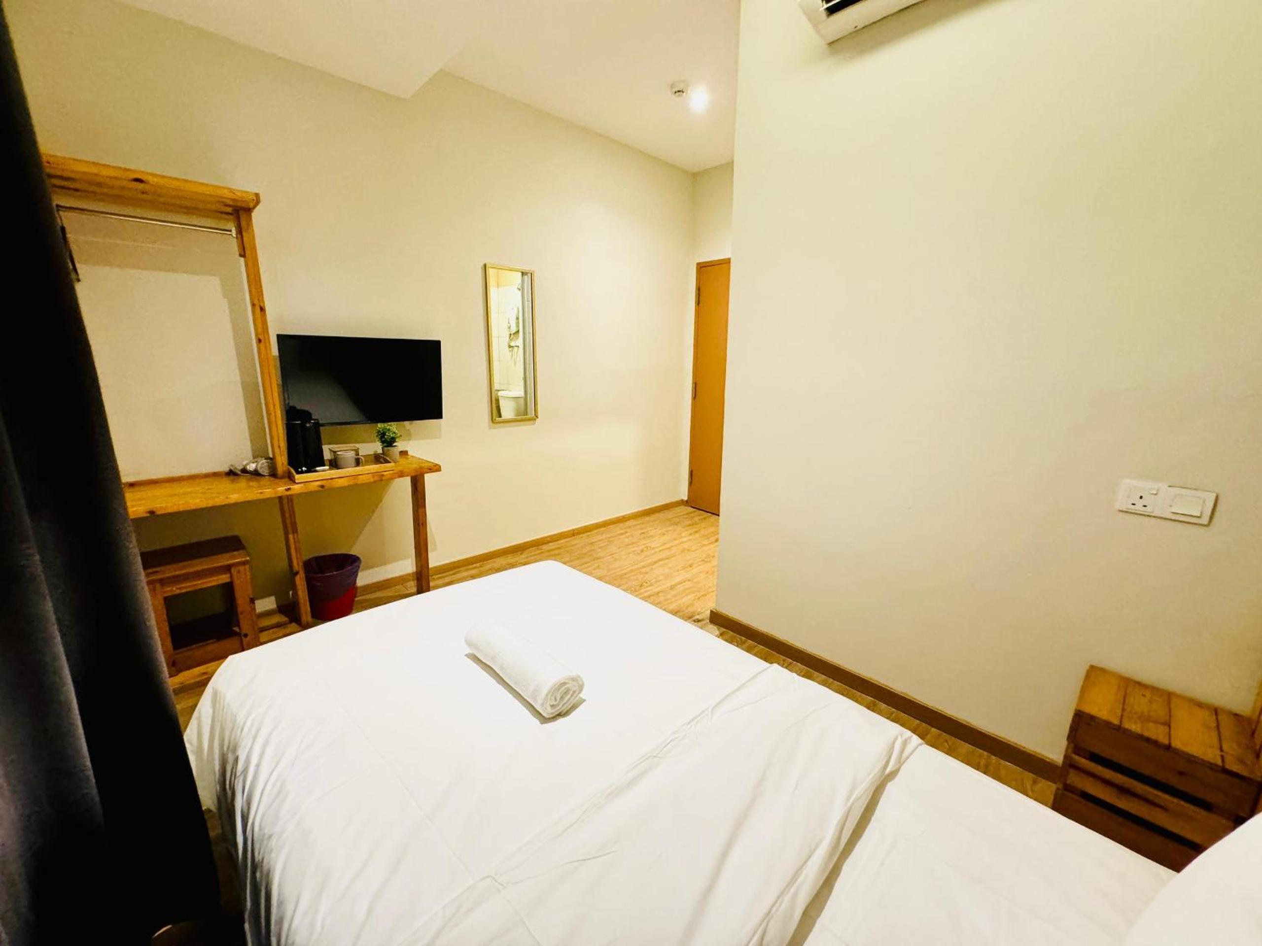 Deluxe Single Room