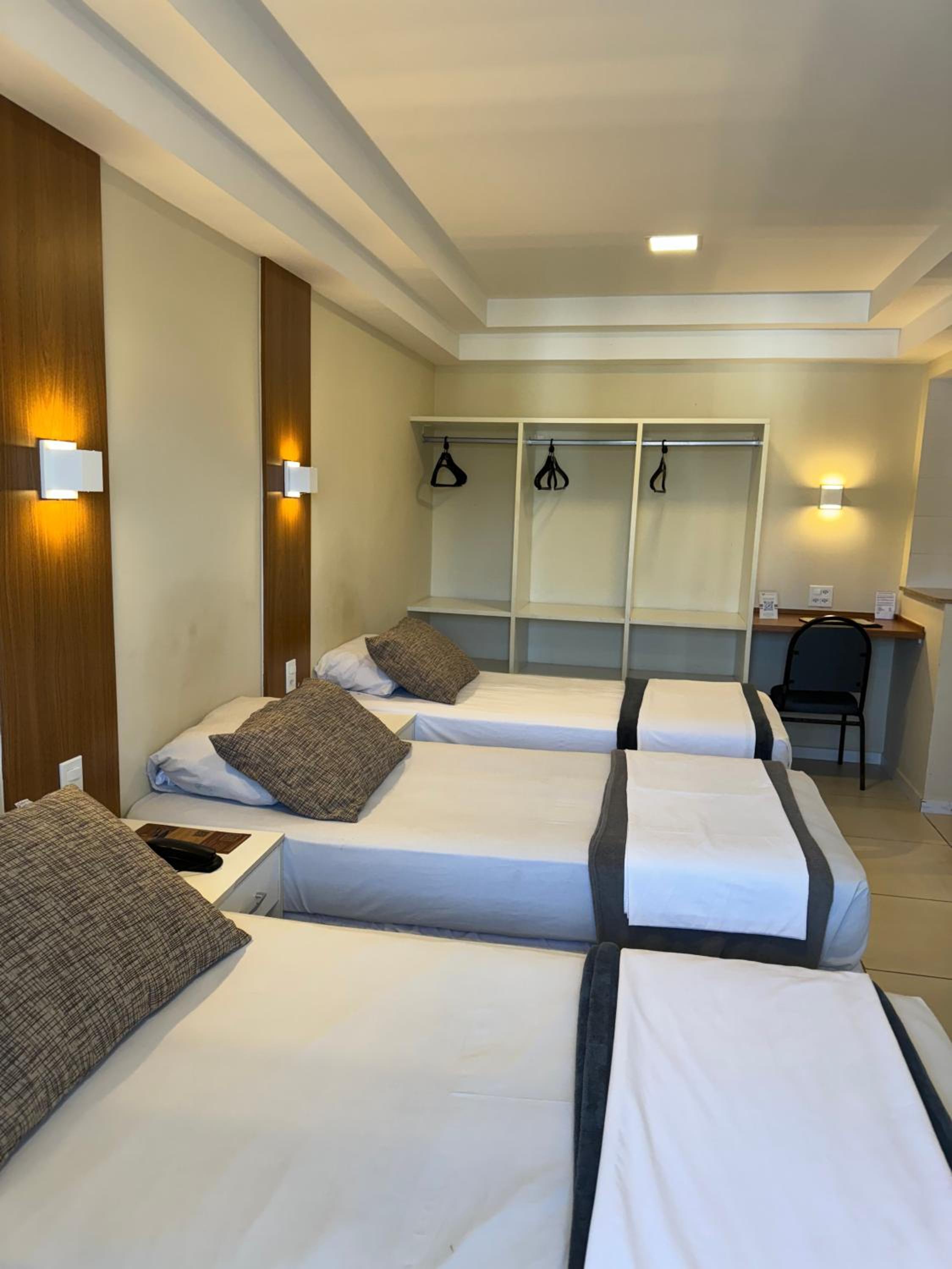 Standard Triple Room photo 2