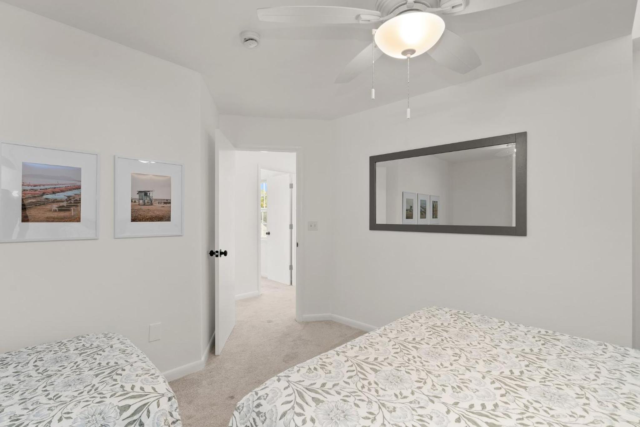 Three-Bedroom House photo 3