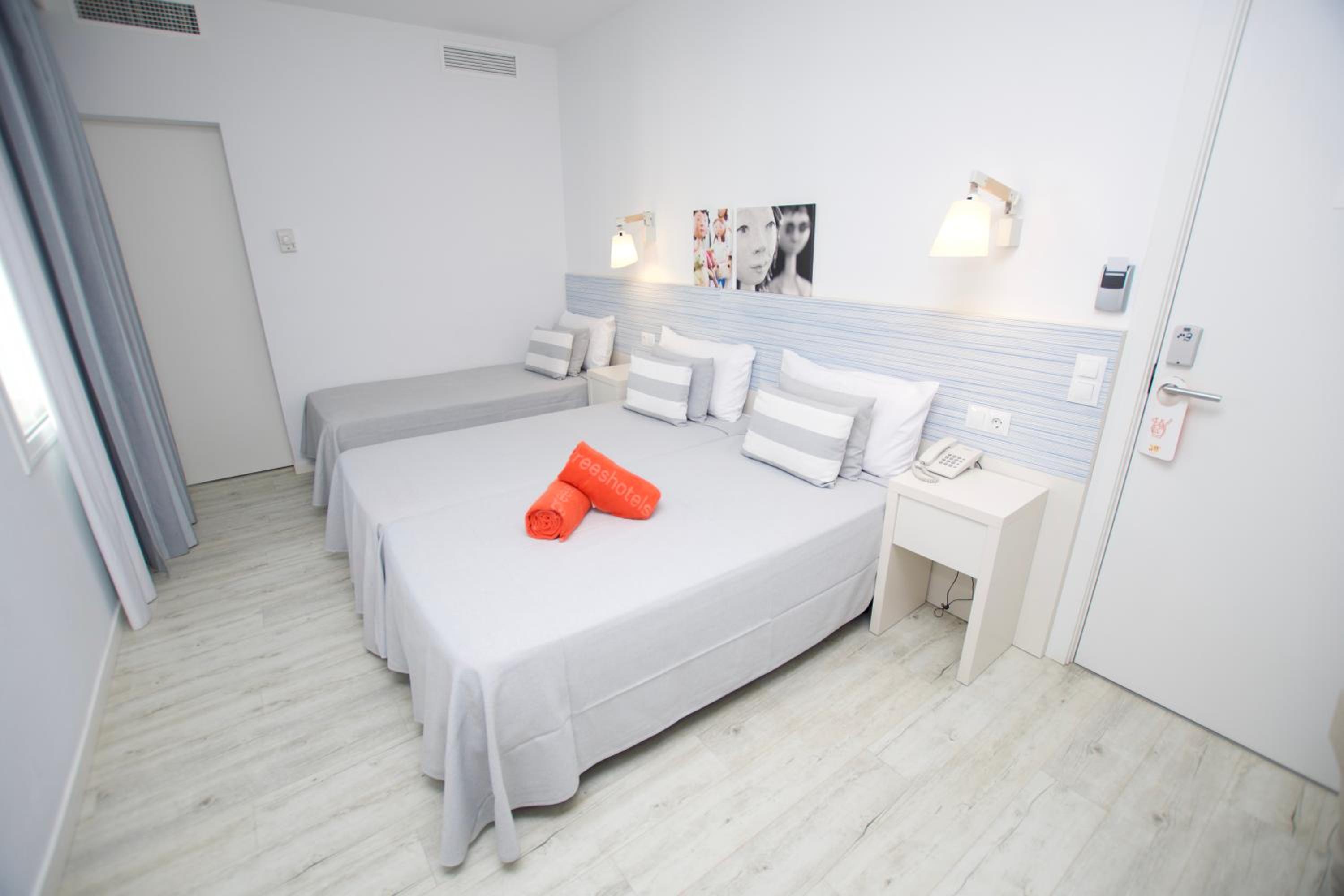 Habitación Familiar Deluxe (3 adultos + 2 niños)