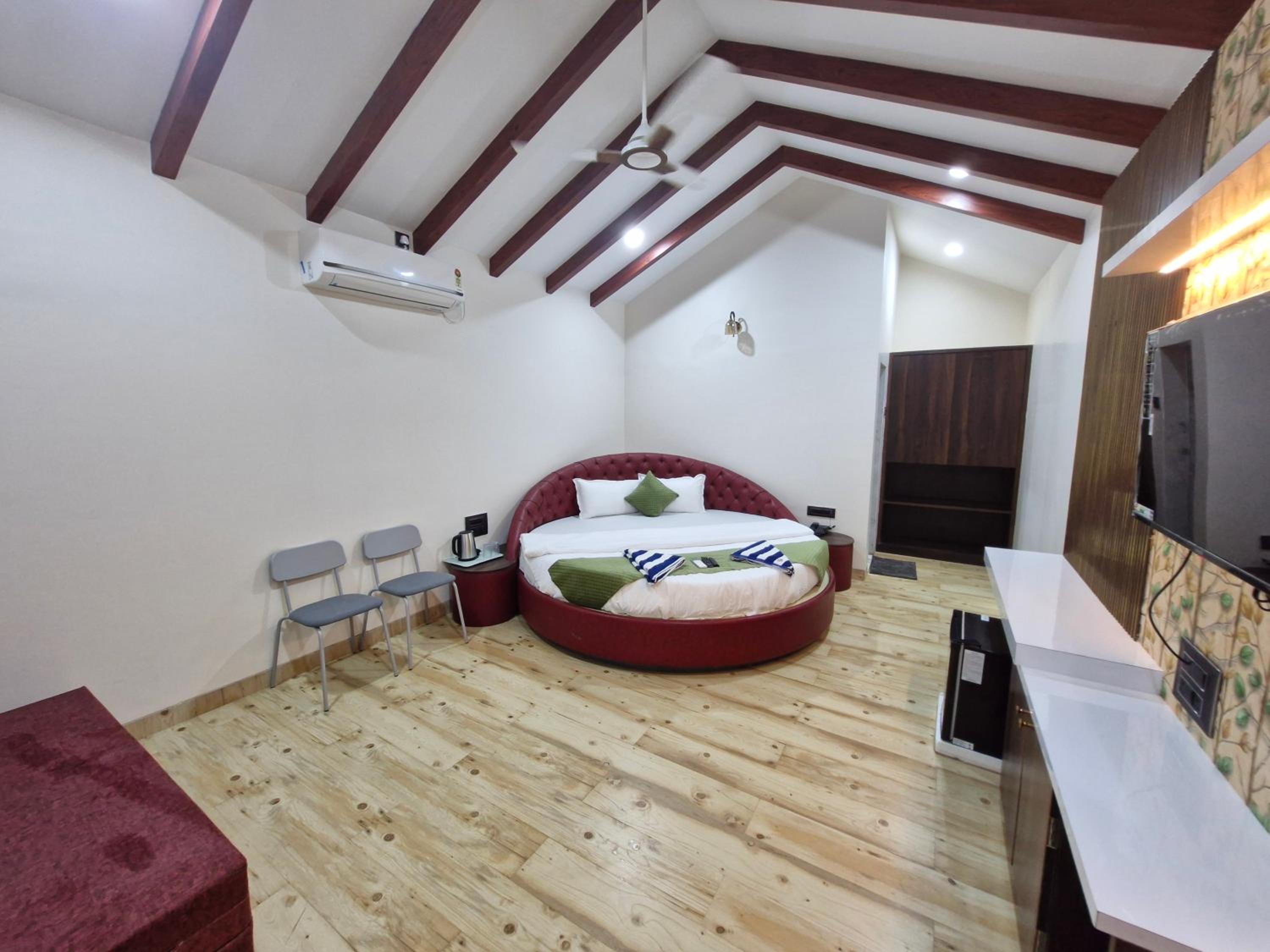Superior King Room photo 1