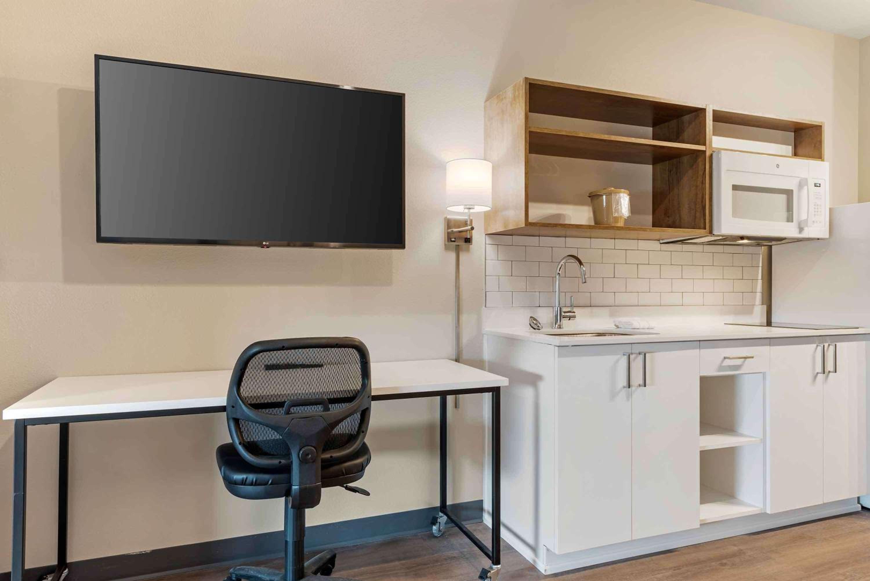 Ideal studio with 2 Queen Bed - Non-Smoking - Photo 2