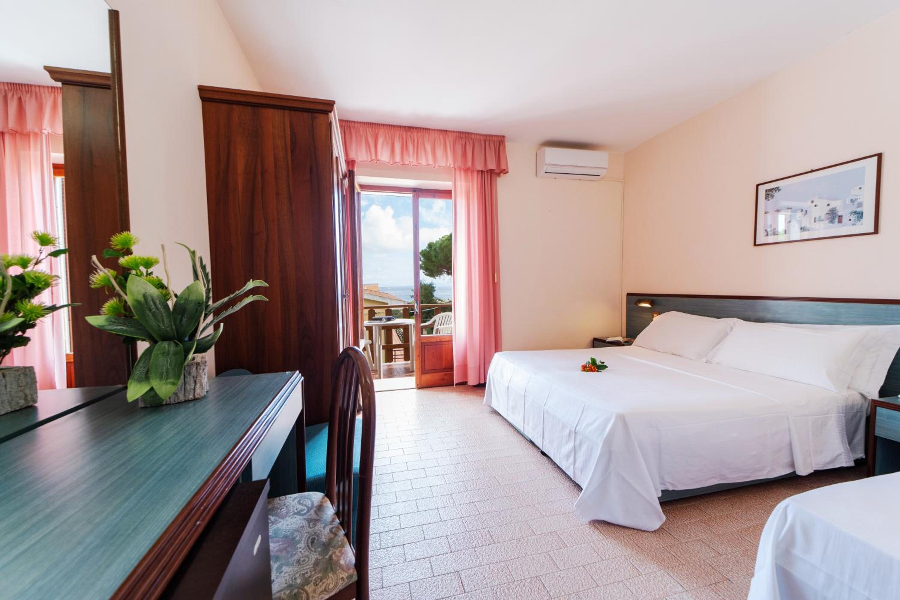 Double or Twin Room with Balcony