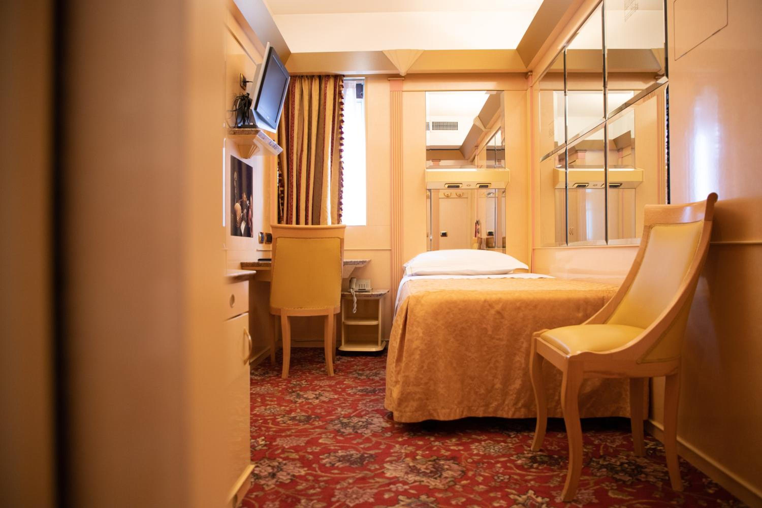Single Room