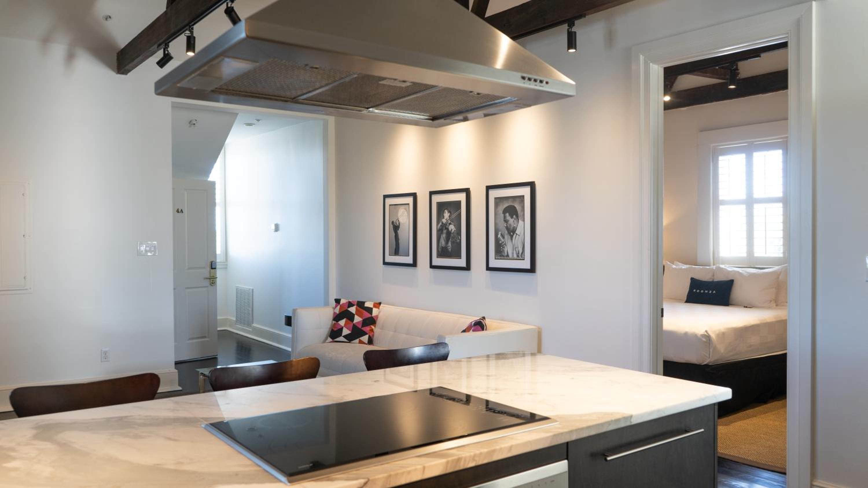 One Bedroom Executive Suite with Kitchen