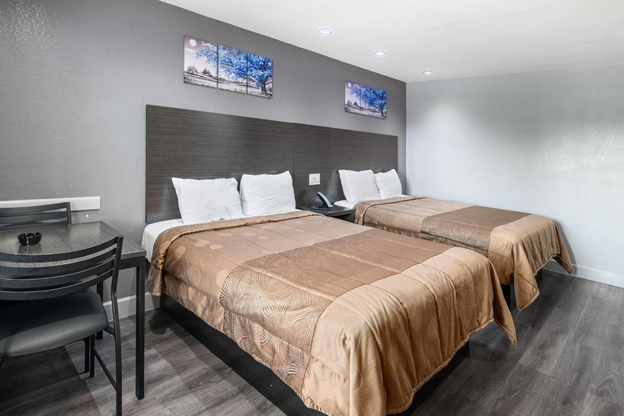 Queen Room