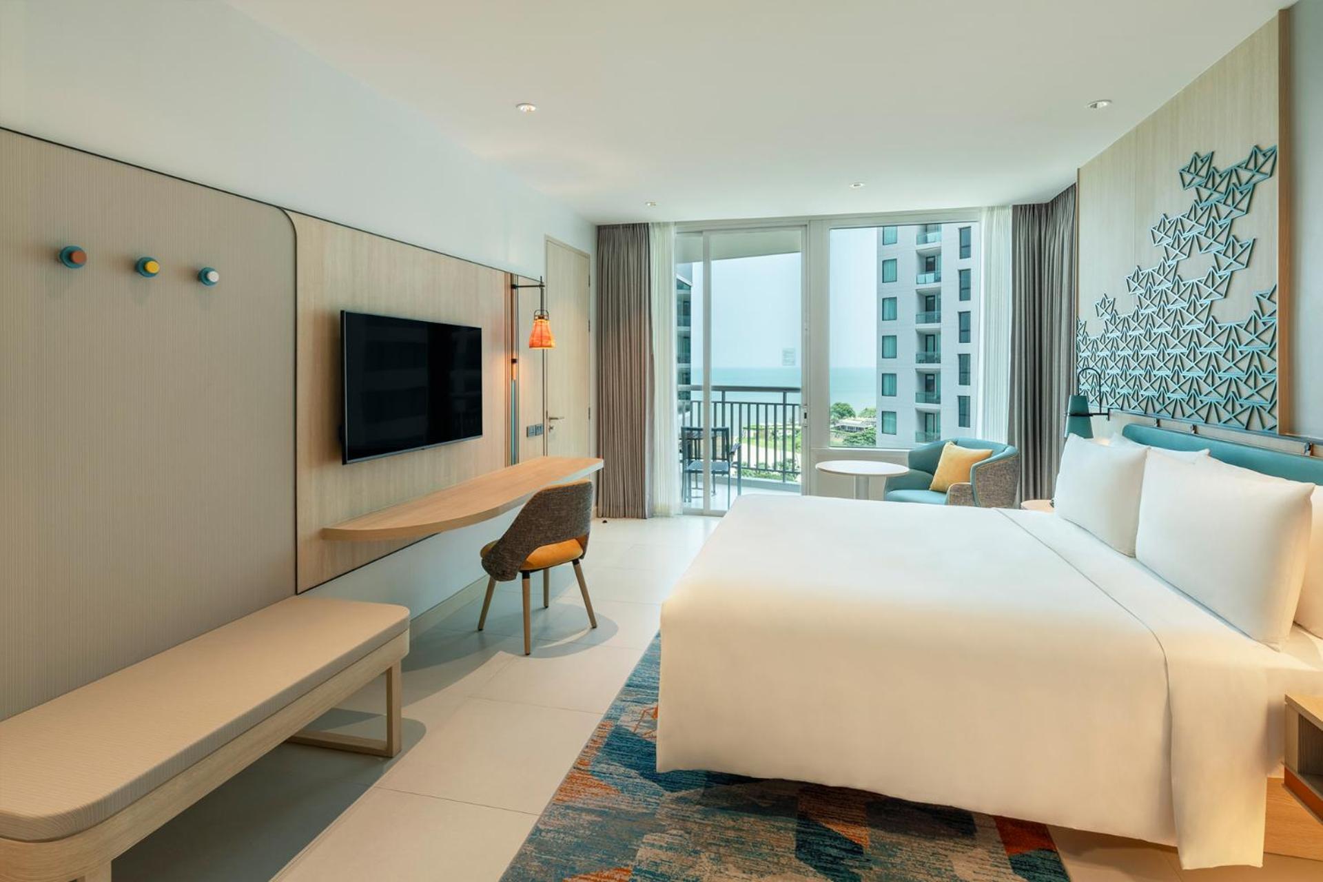 One-Bedroom King Suite with Sea View - Bay Tower