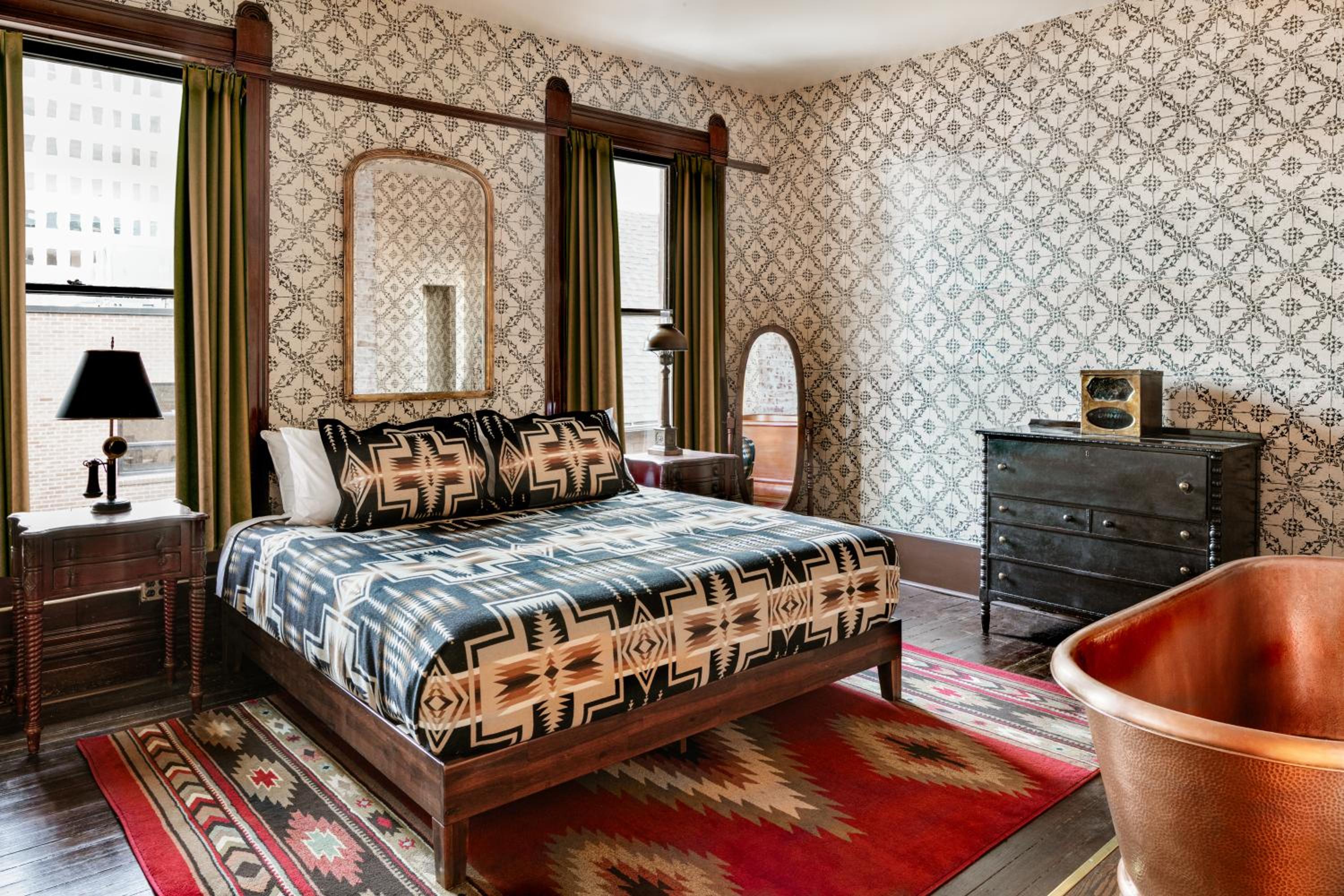 Deluxe King Room