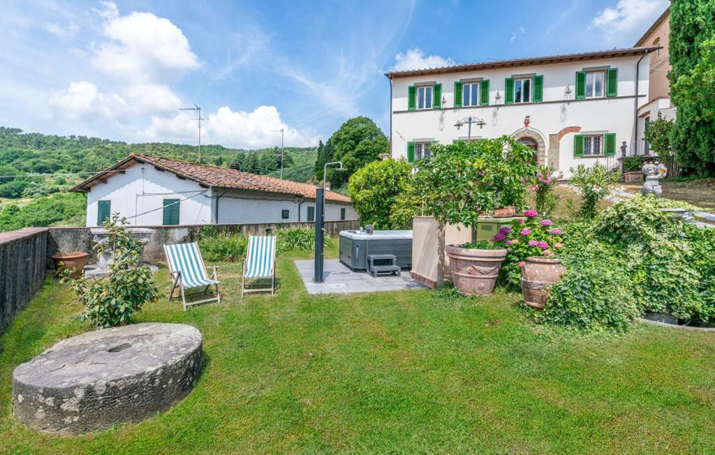 Villa photo 2