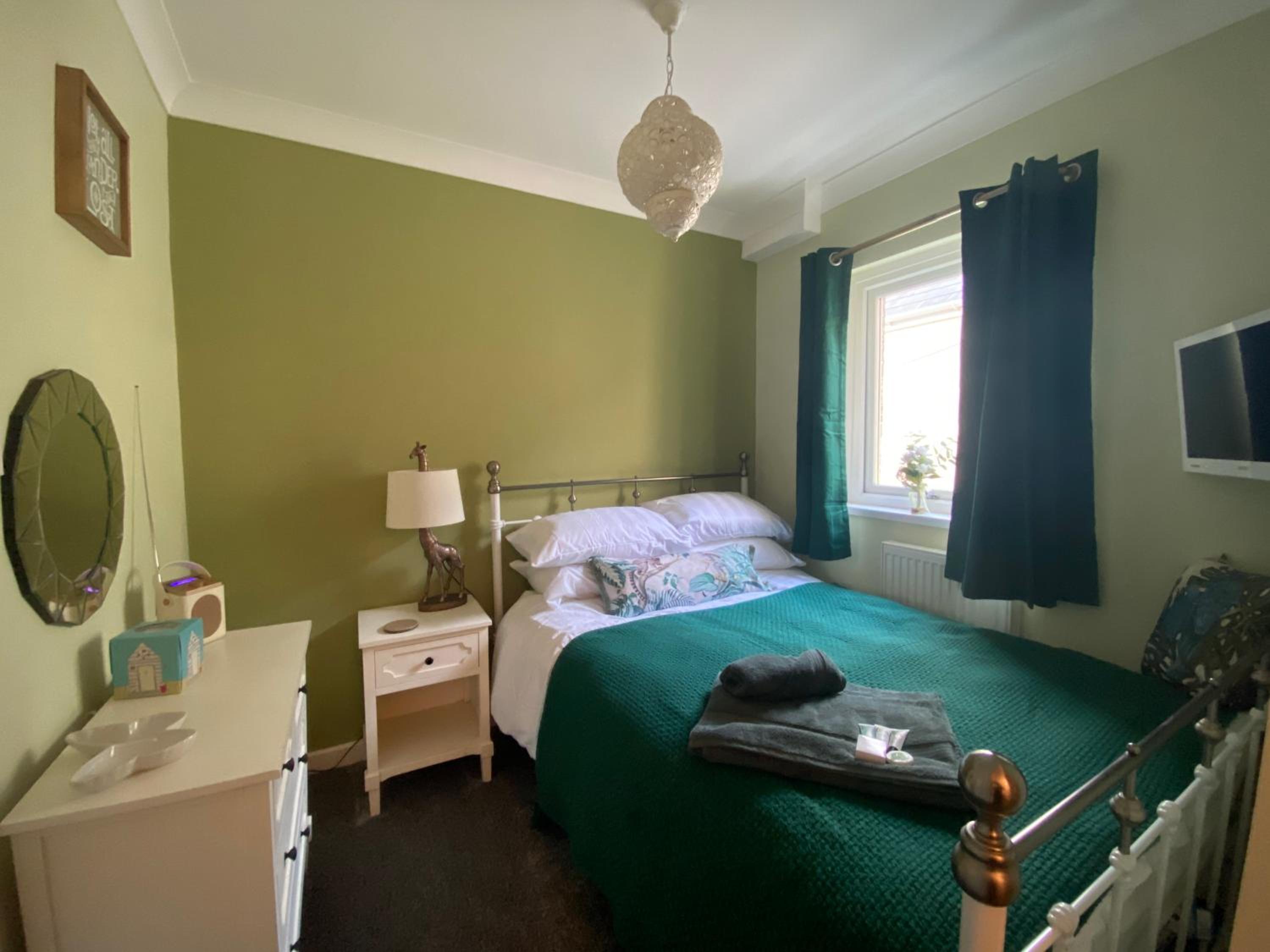 Budget Double Room photo 3