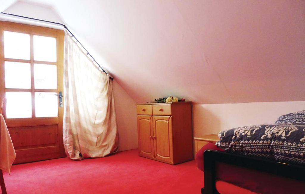 Two-Bedroom Apartment with Balcony photo 2