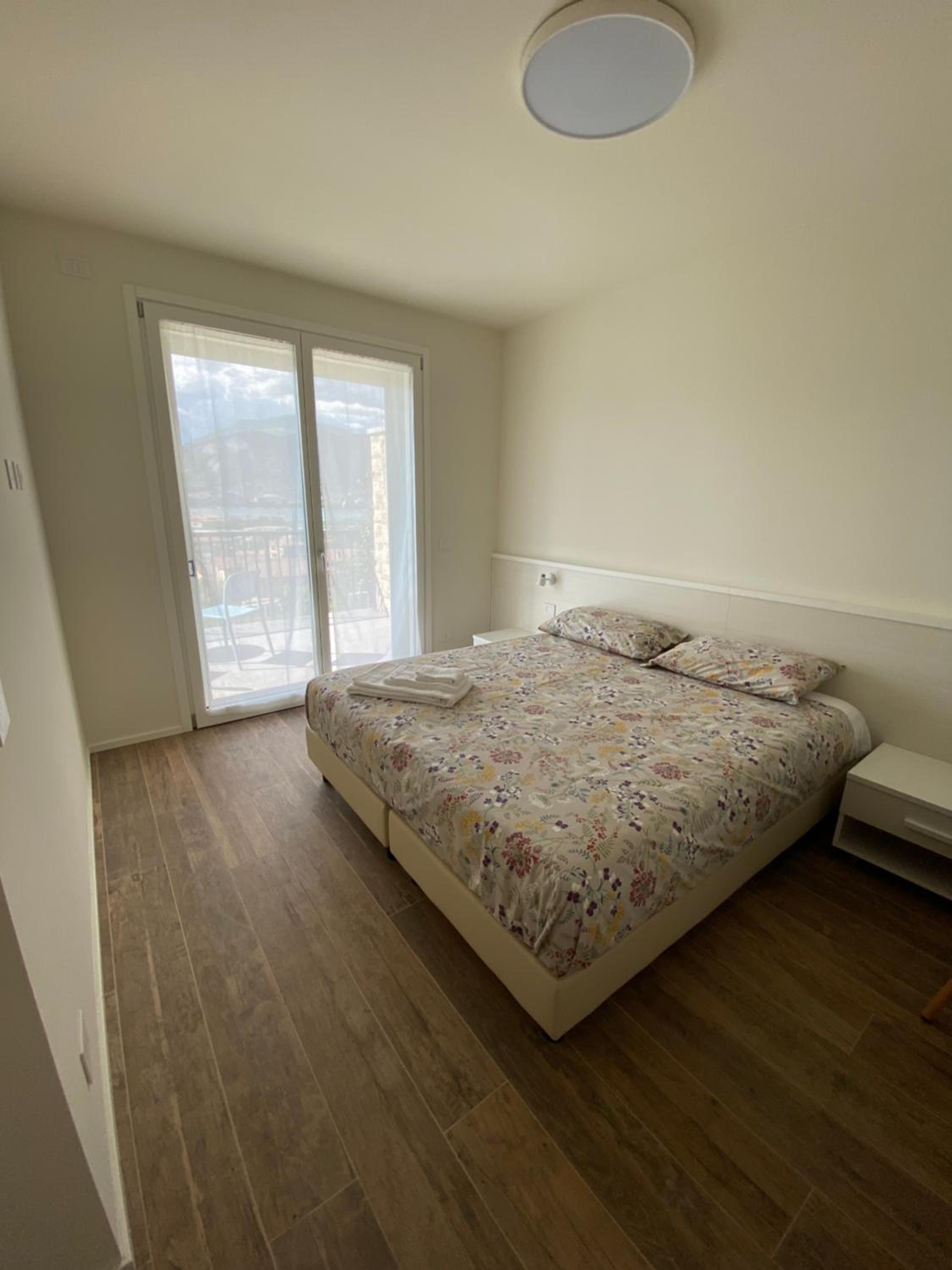 Double Room with Lake View photo 2