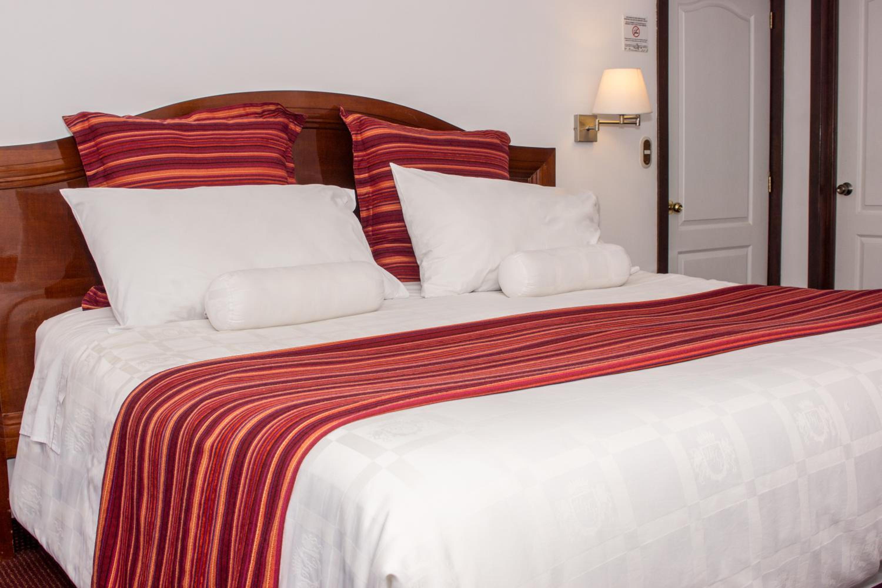 Standard Double Room - Photo 4