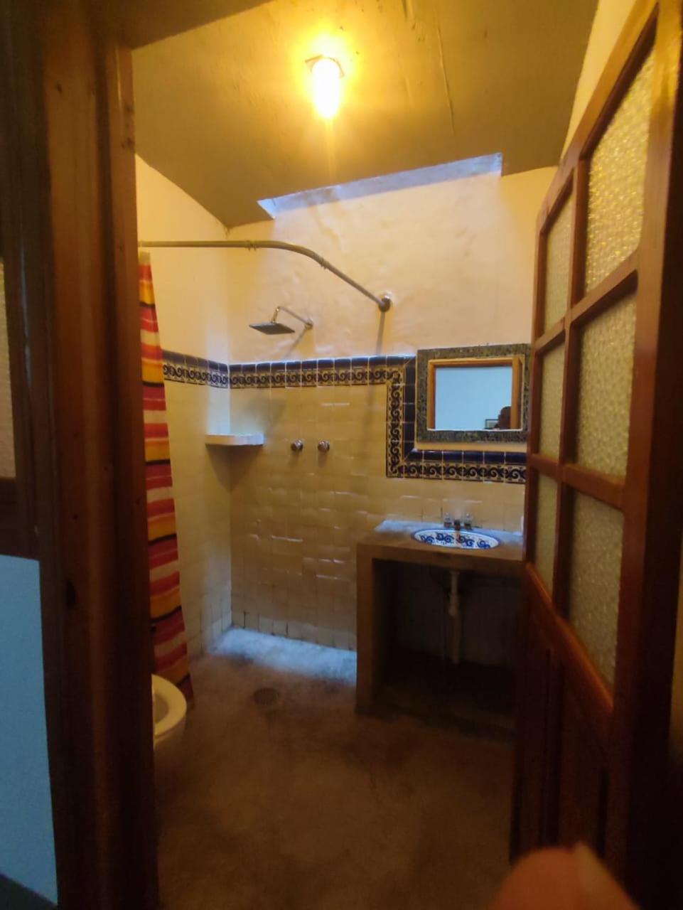 Standard Queen Room photo 2