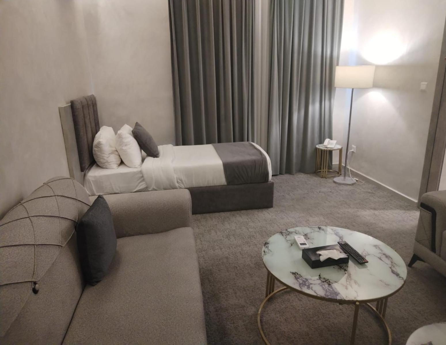 One-Bedroom Apartment - Photo 10