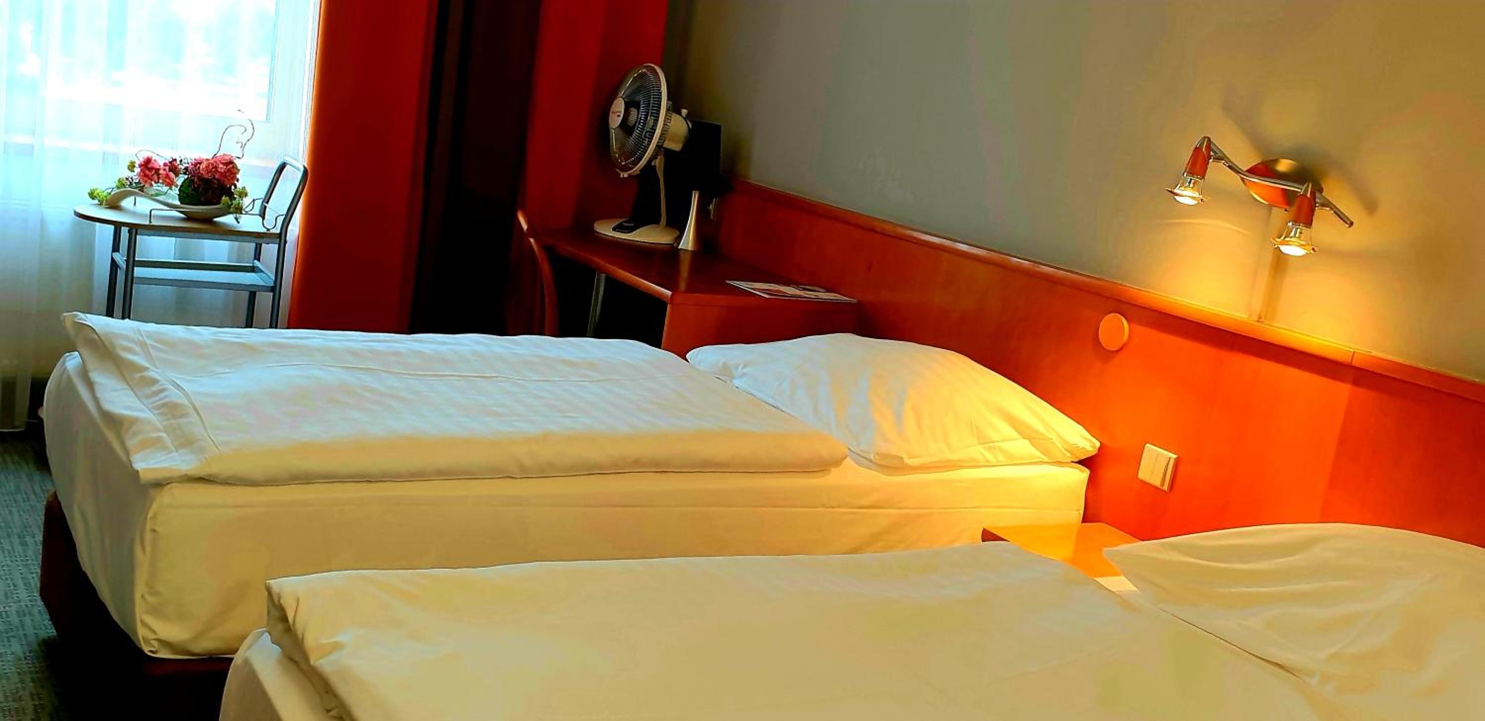 Double or Twin Room photo 2