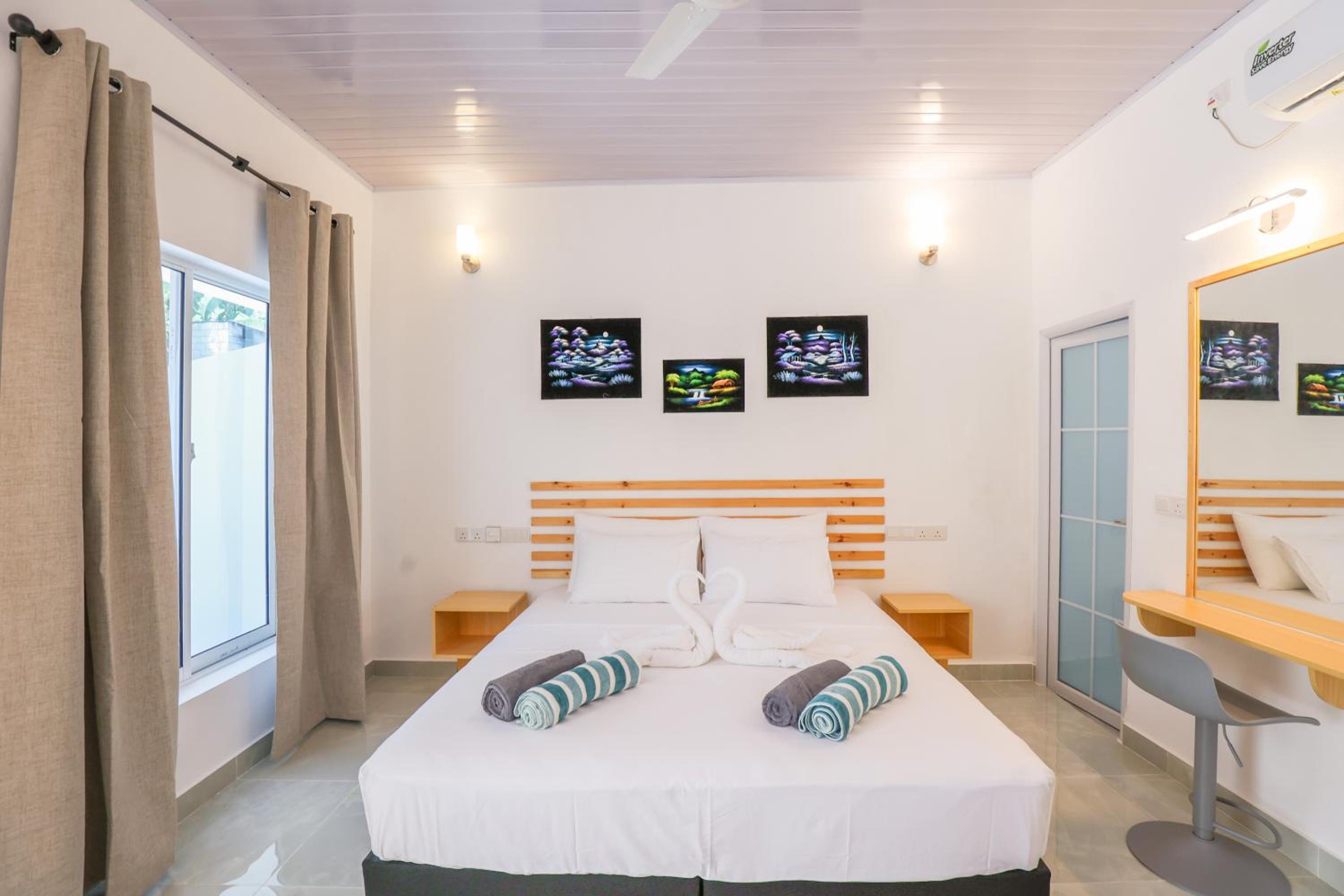 Deluxe Double Room photo 2