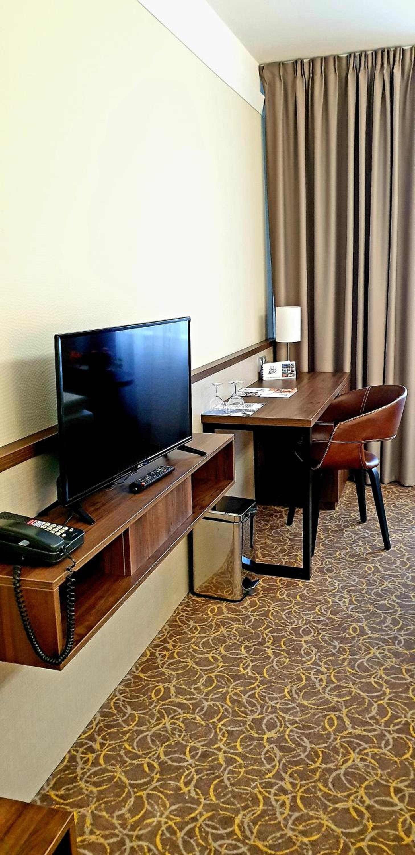 Superior Double or Twin Room - Photo 8