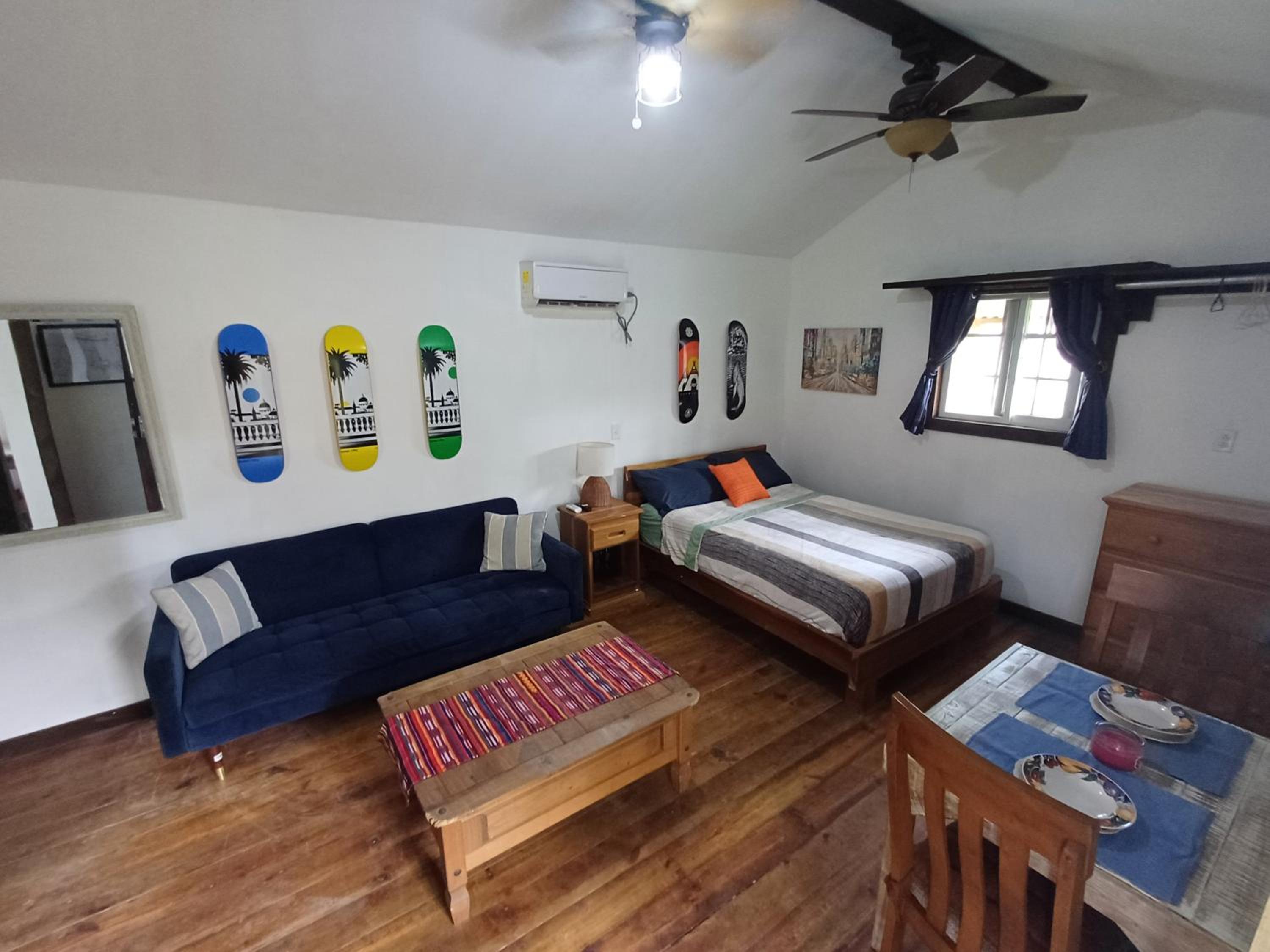 One-Bedroom Apartment photo 2