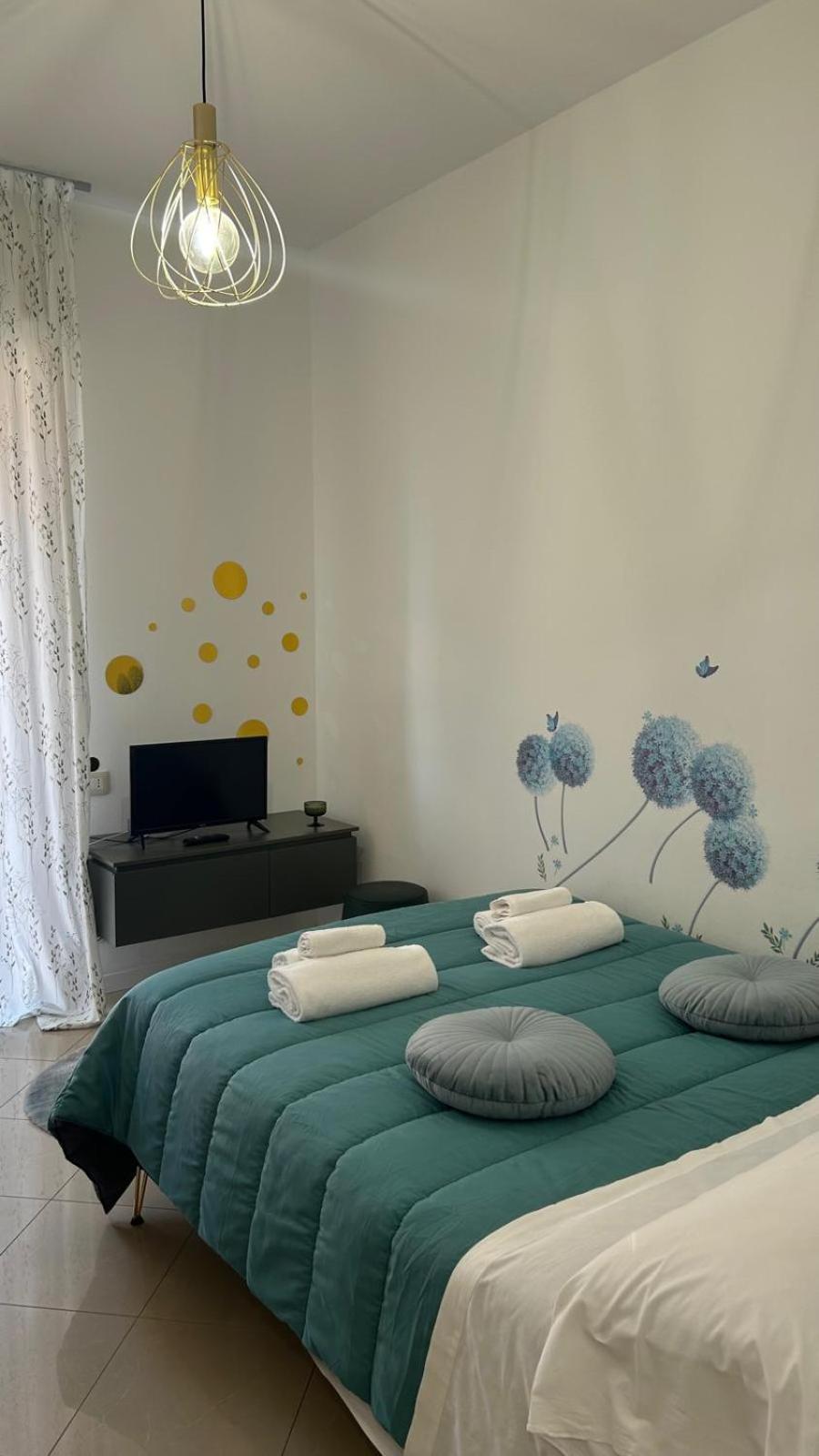 Standard Double Room With Shared Bathroom