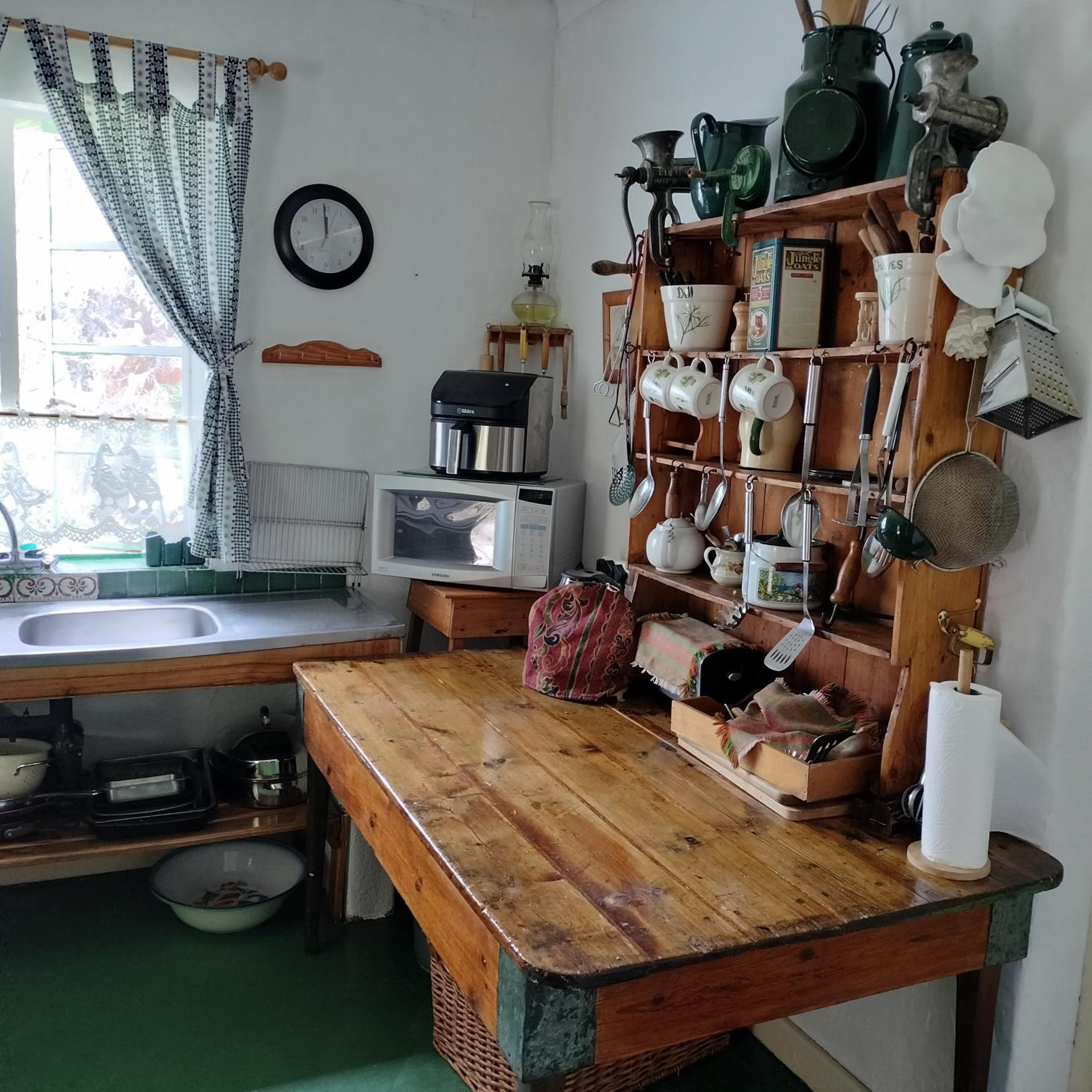Four-Bedroom House - Photo 11