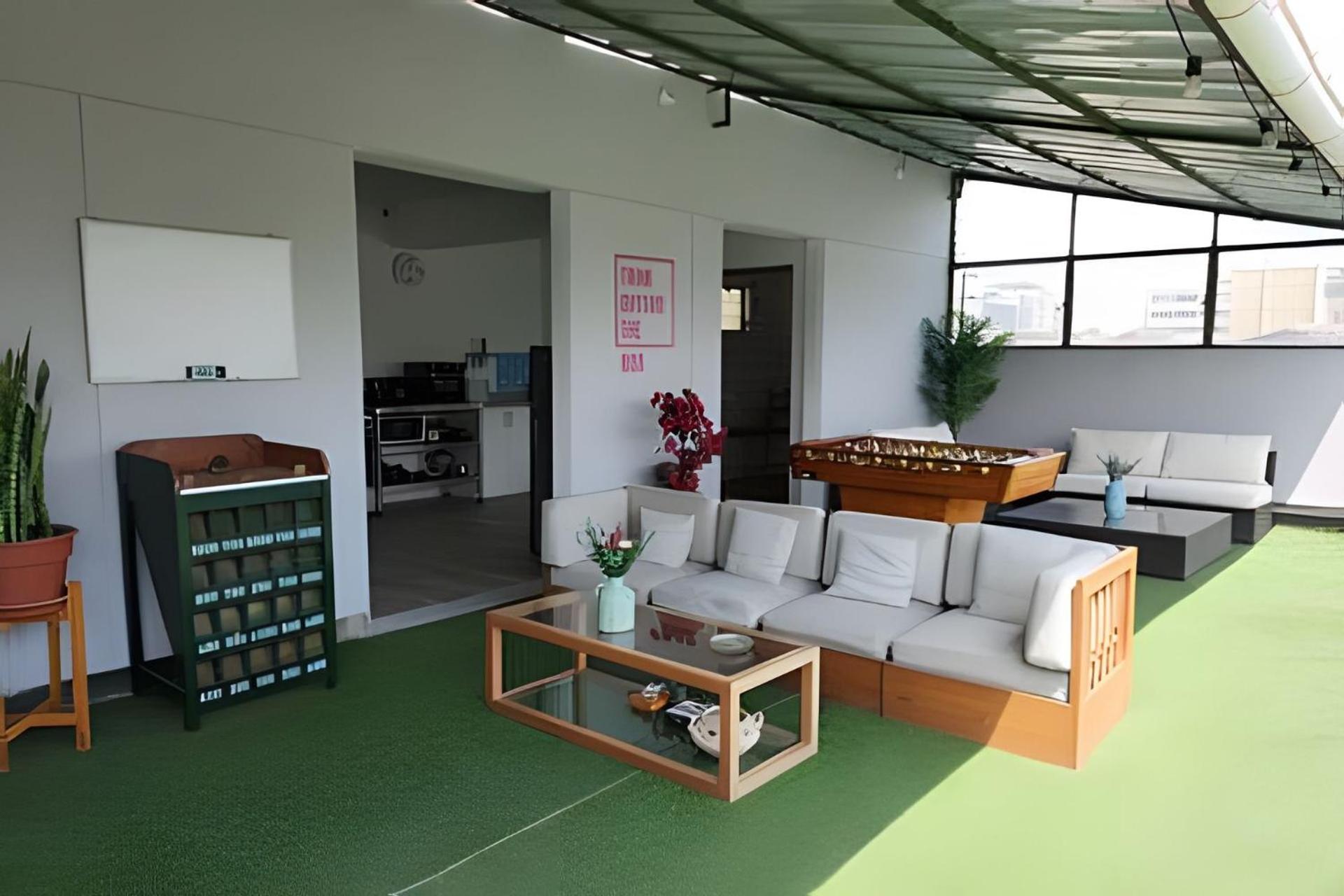Studio Apartment photo 3
