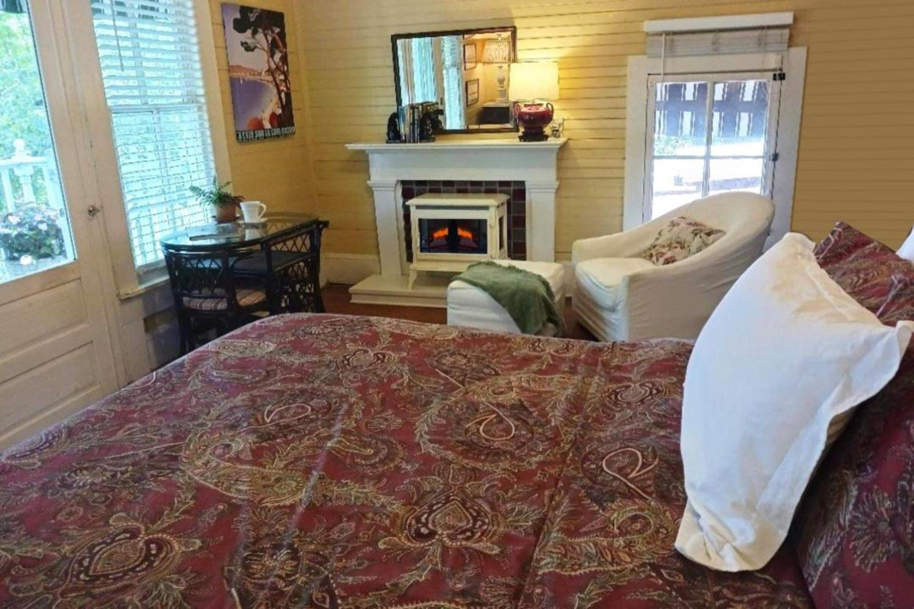 Junior Suite with Balcony