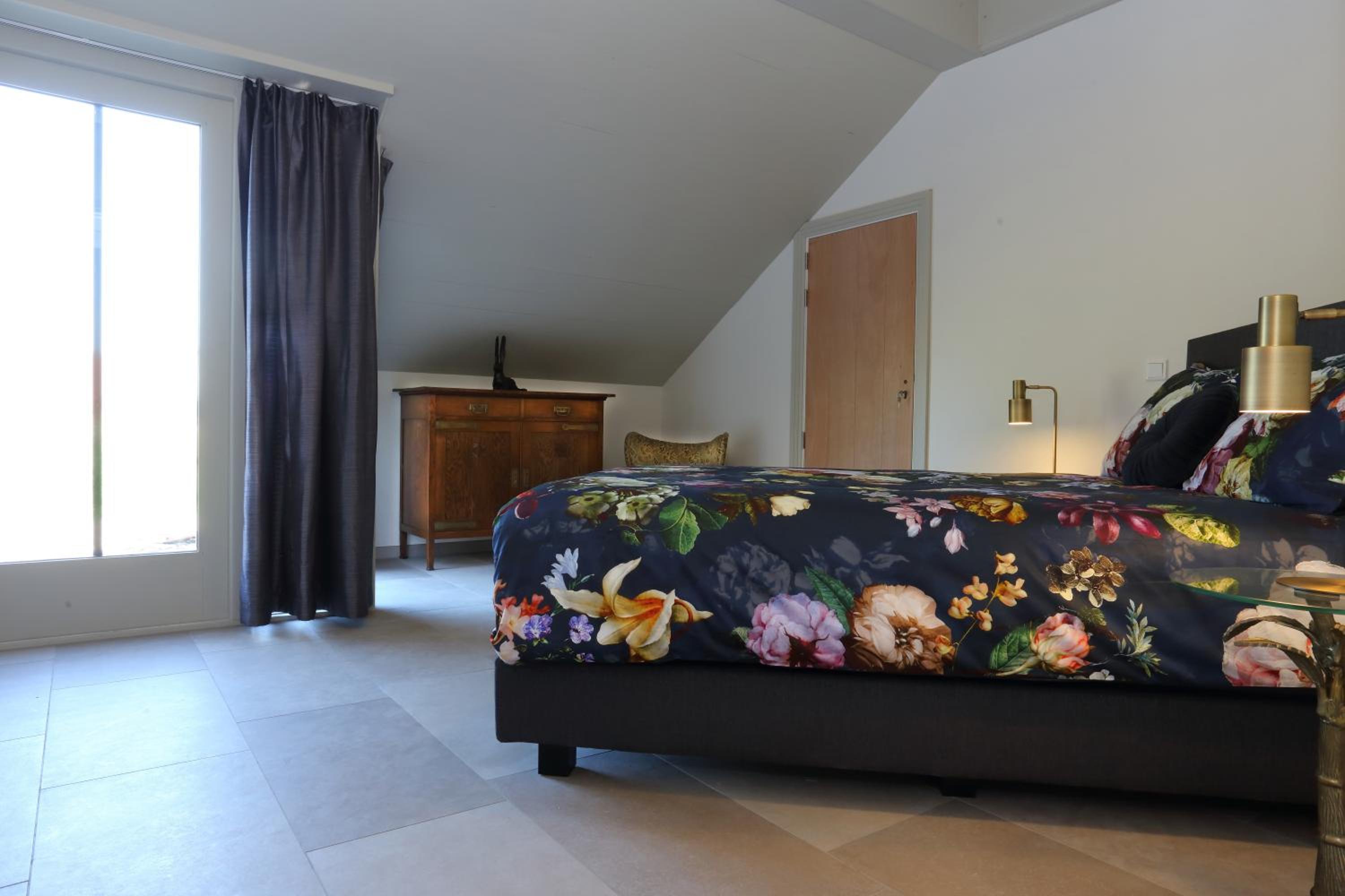 Two-Bedroom House photo 3