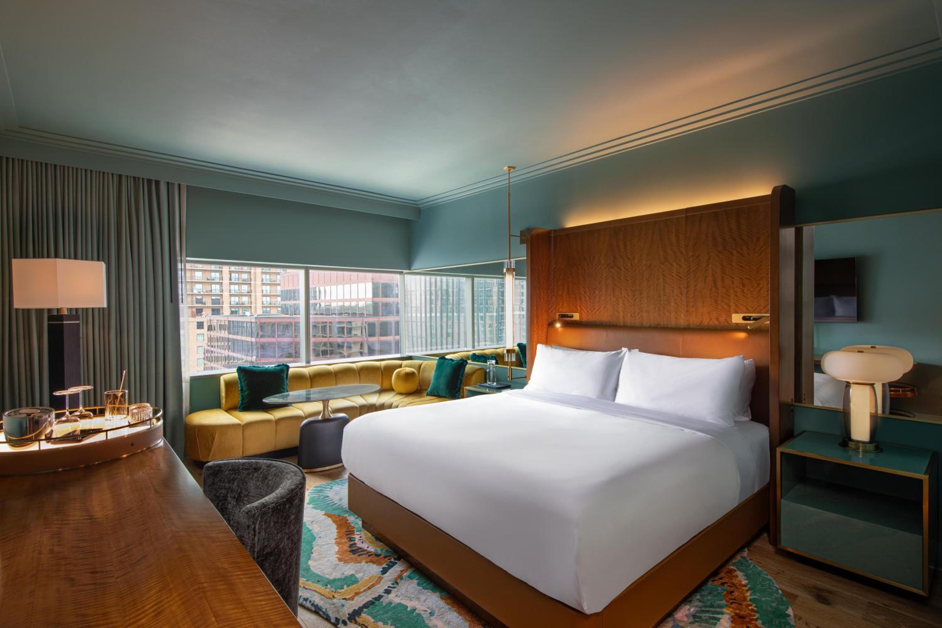 Premier King Room - Photo 6