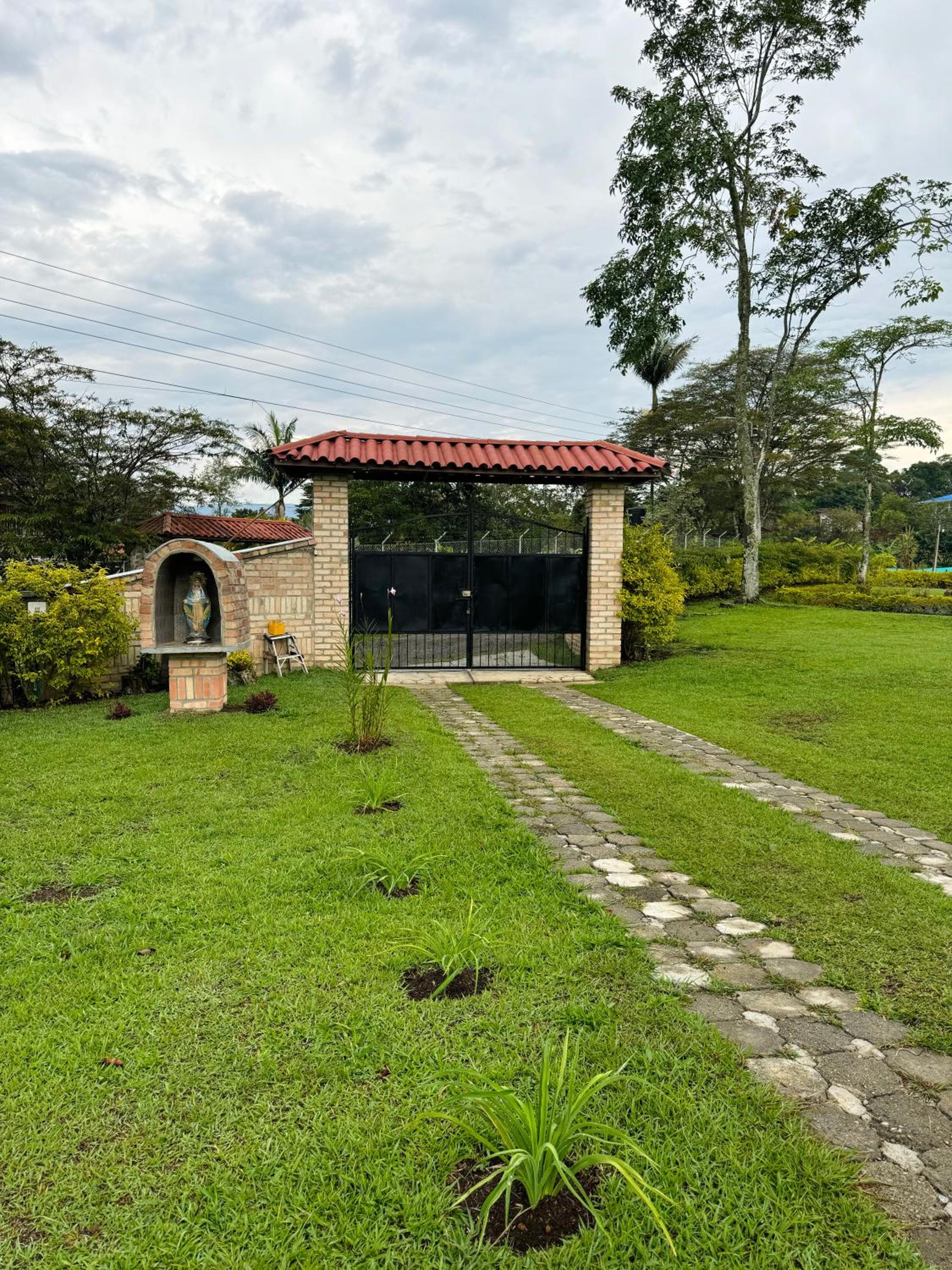 Four-Bedroom Vacation Home photo 2