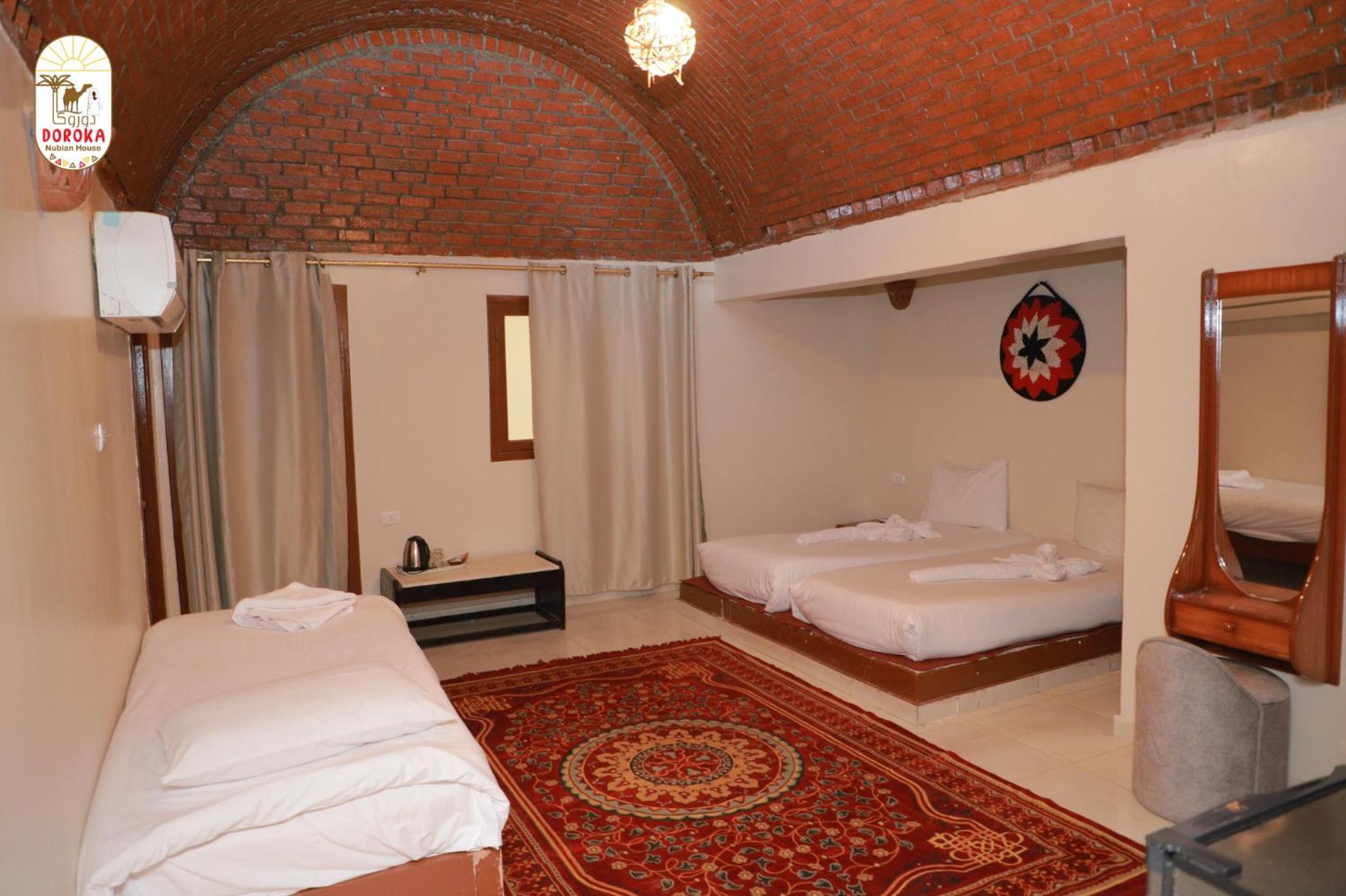 Deluxe Double Room with Side Sea View - Photo 1