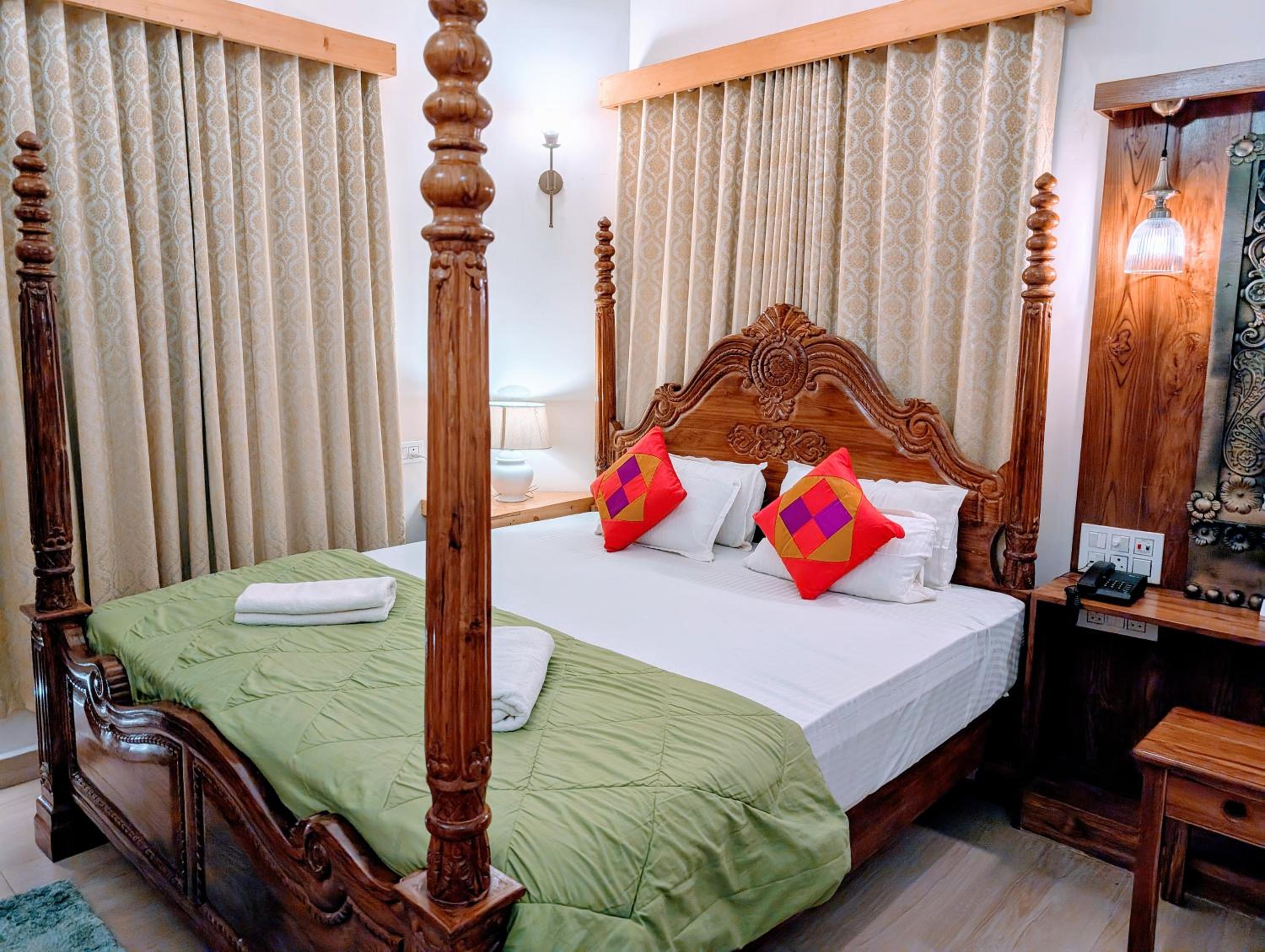 One-Bedroom Cottage  (10% off on Food & Beverage services & 10% off on Two-way Railway Station Transfer) - Photo 7