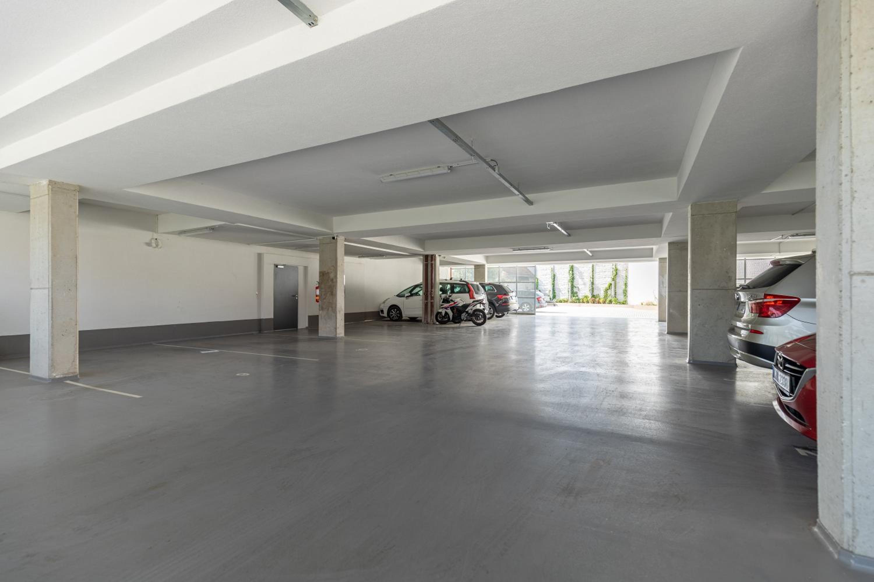 One-Bedroom Apartment with Terrace photo 1