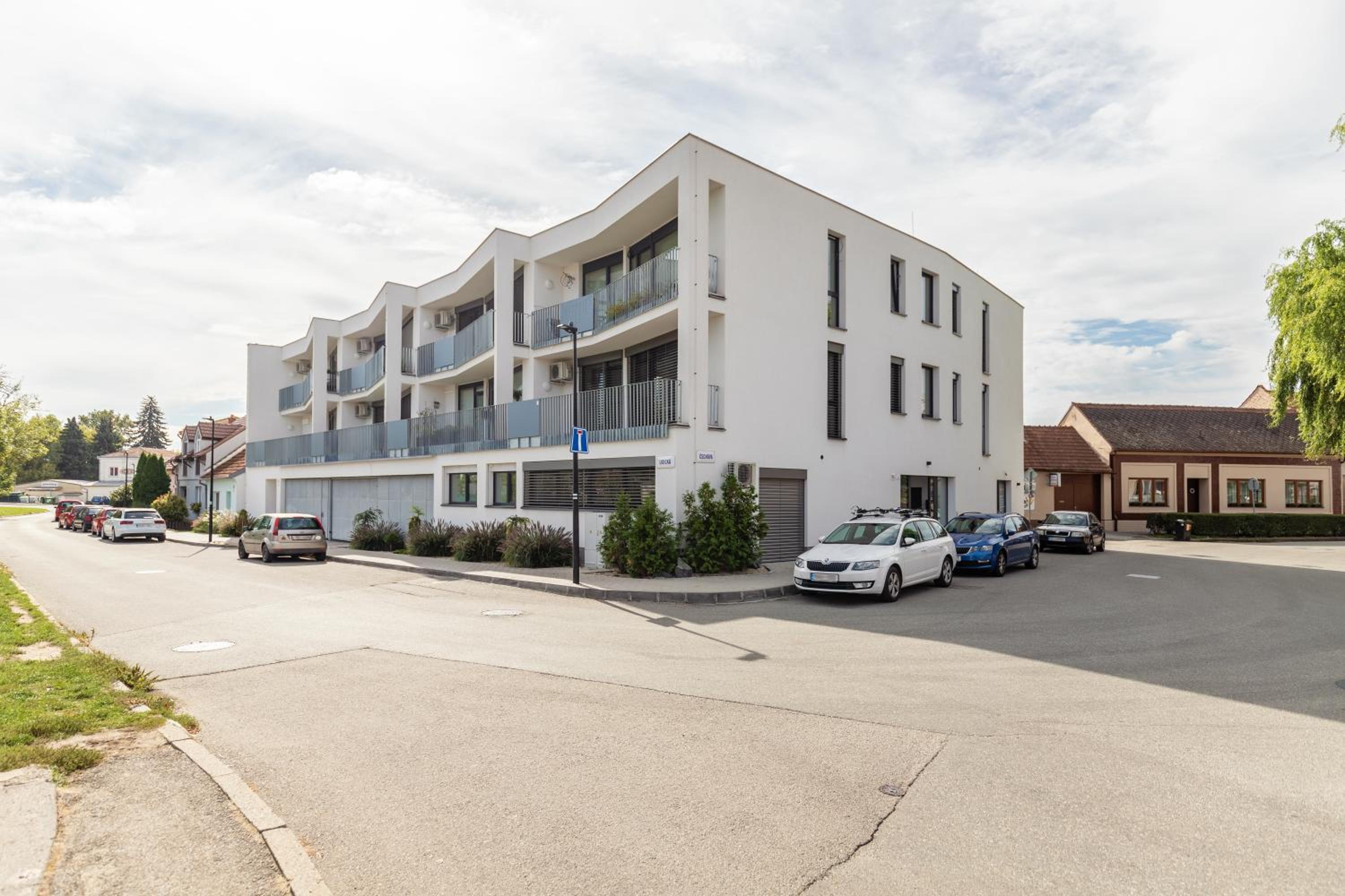 One-Bedroom Apartment with Terrace photo 2