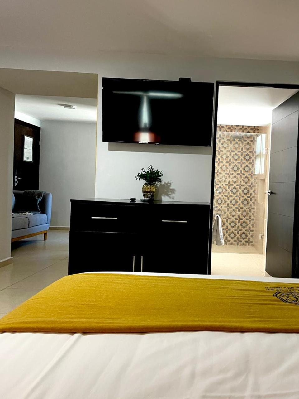Standard Suite