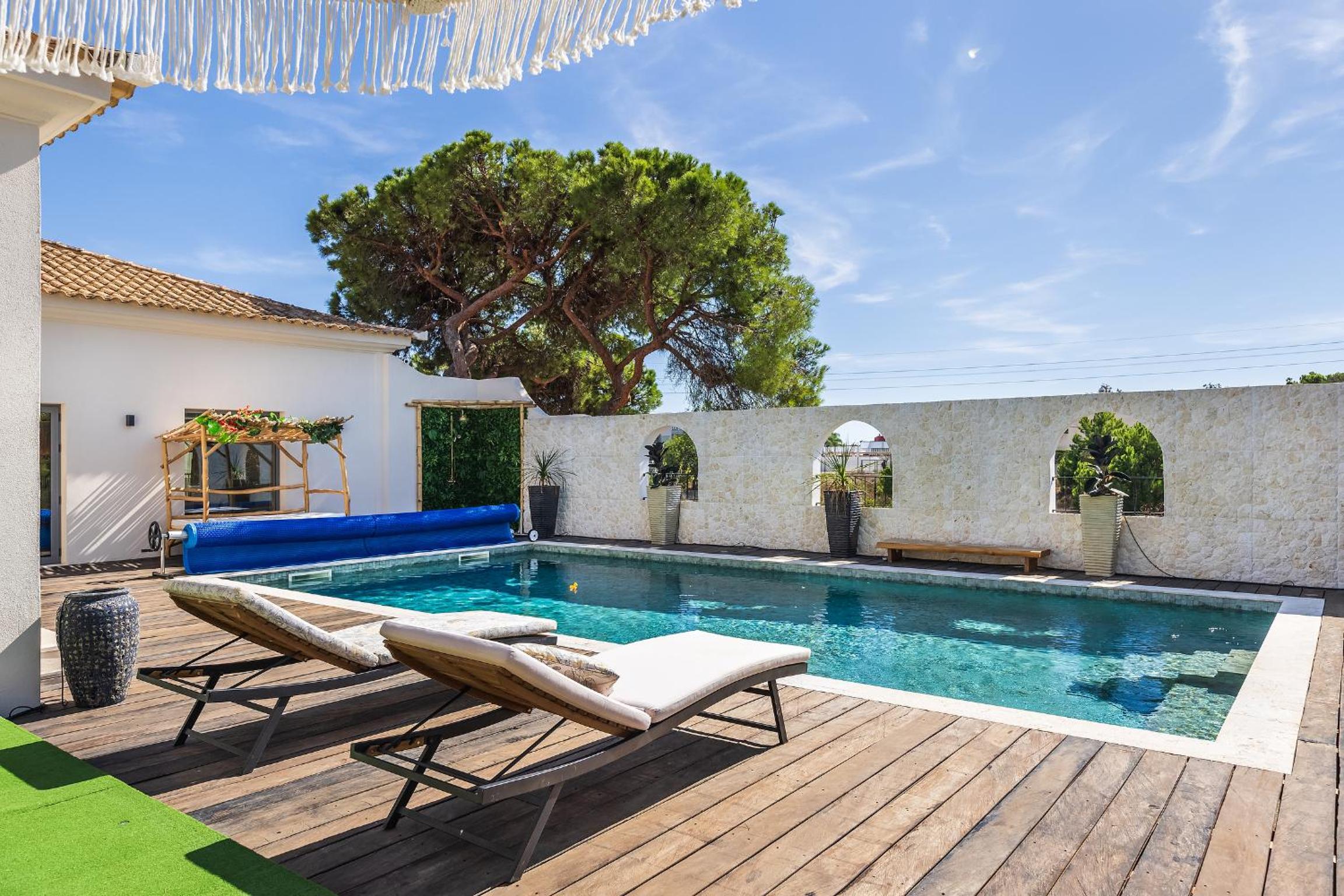 Villa photo 2