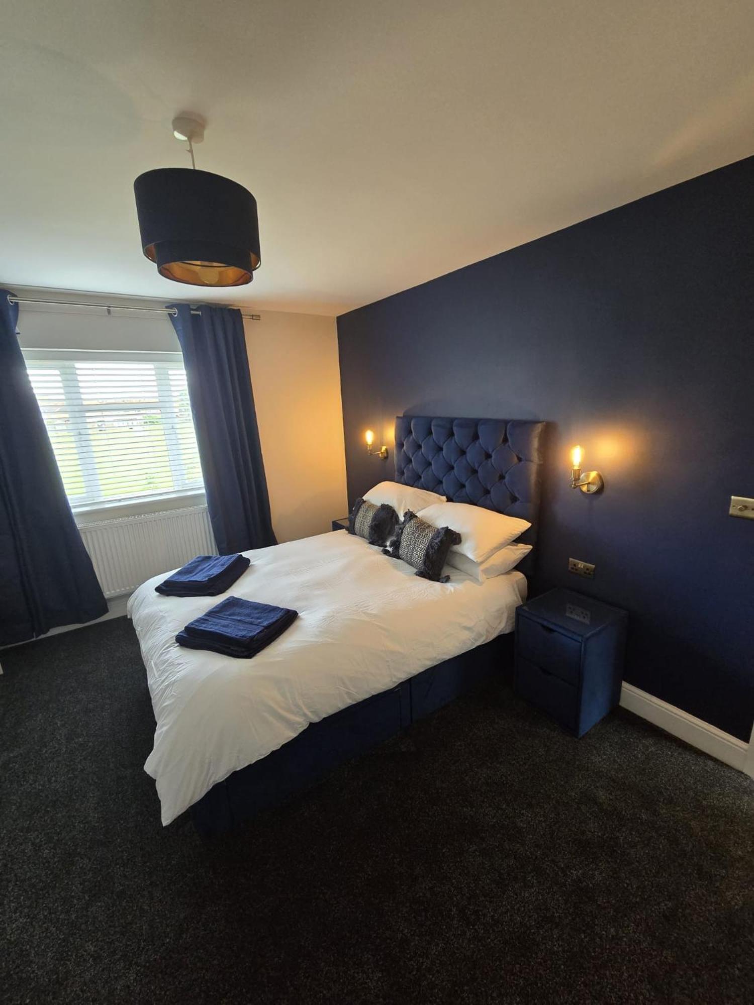 Three-Bedroom House photo 1