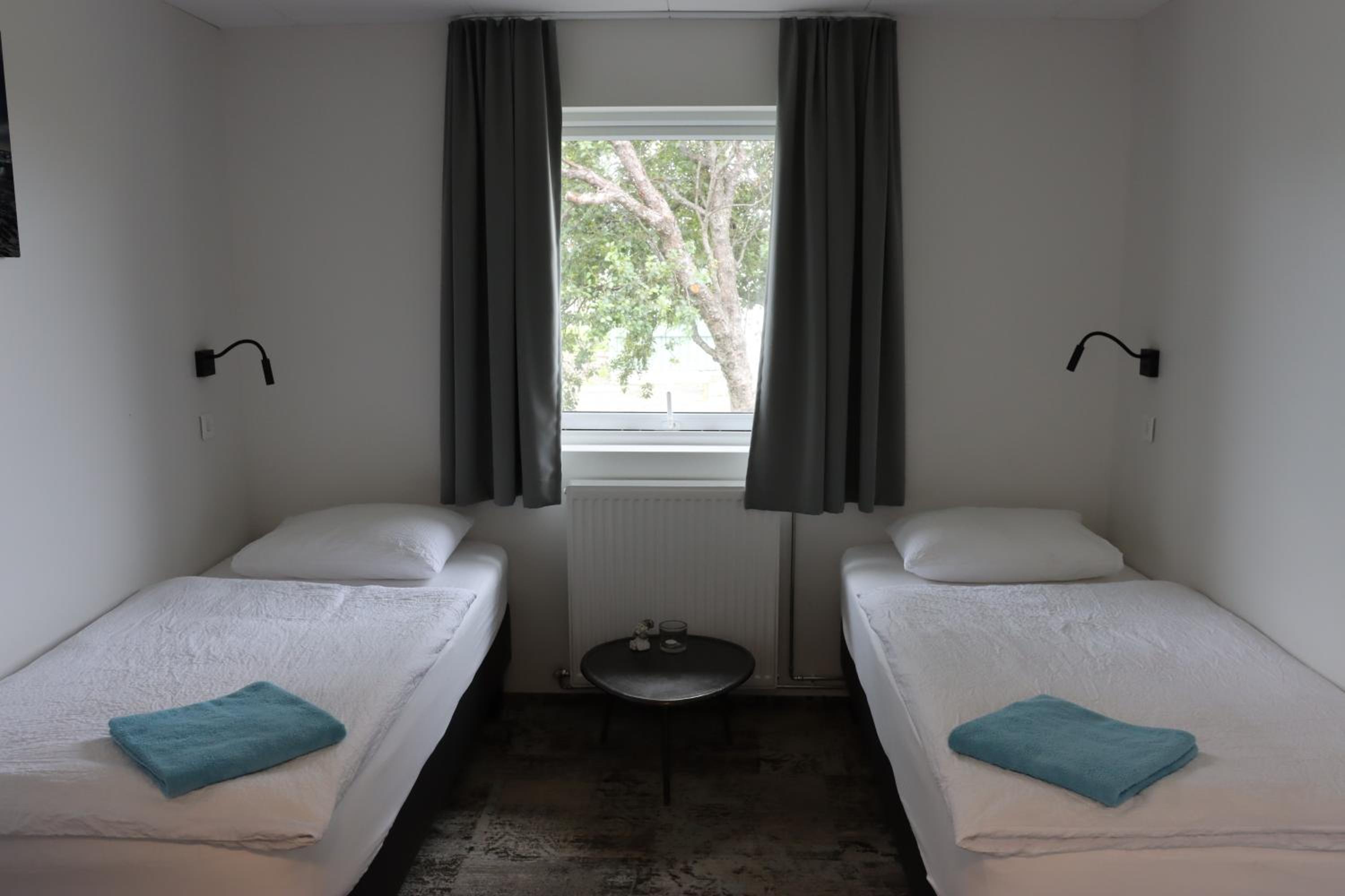 Twin Room with Shared Bathroom photo 1