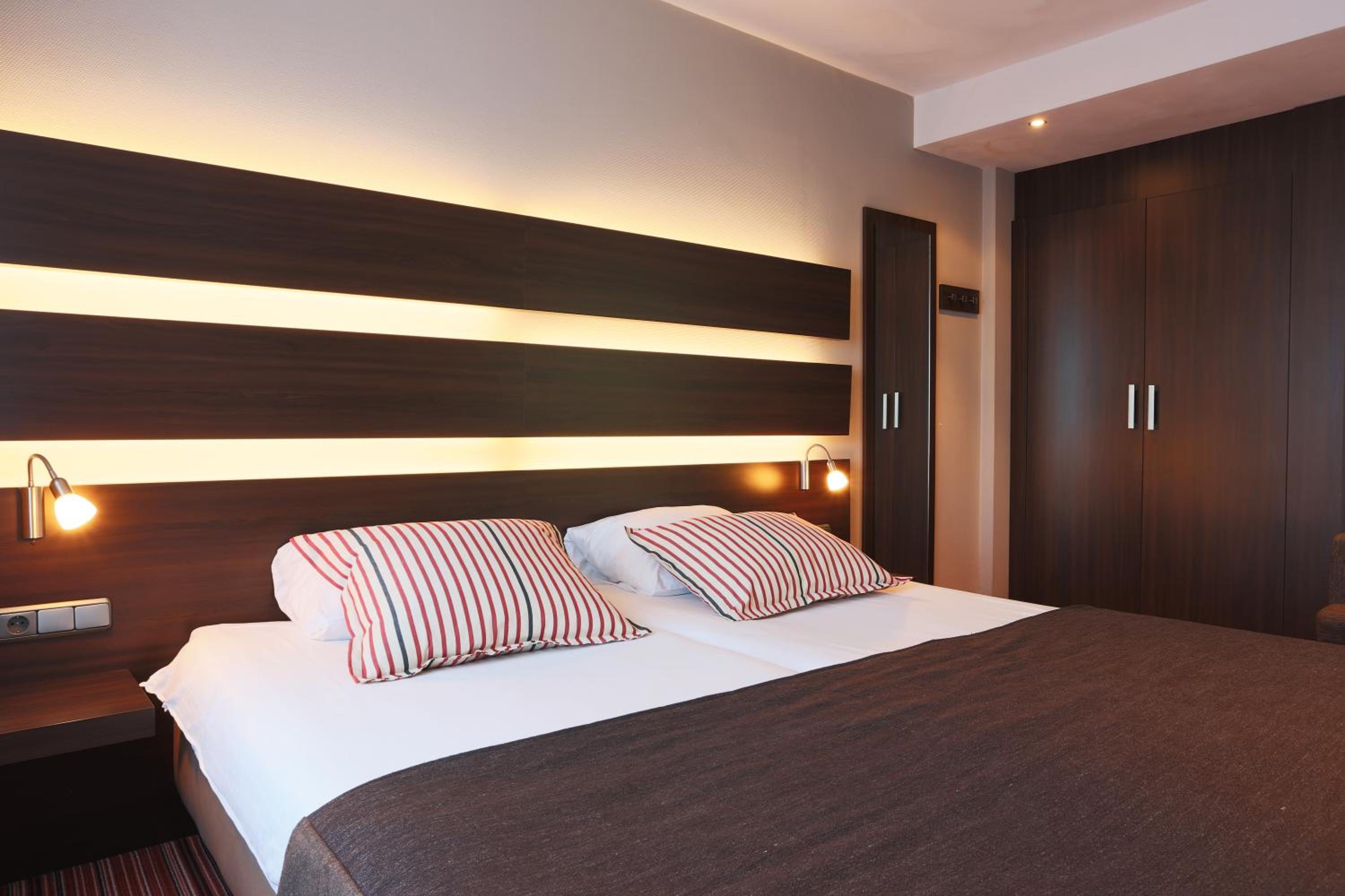Deluxe Twin Room photo 1