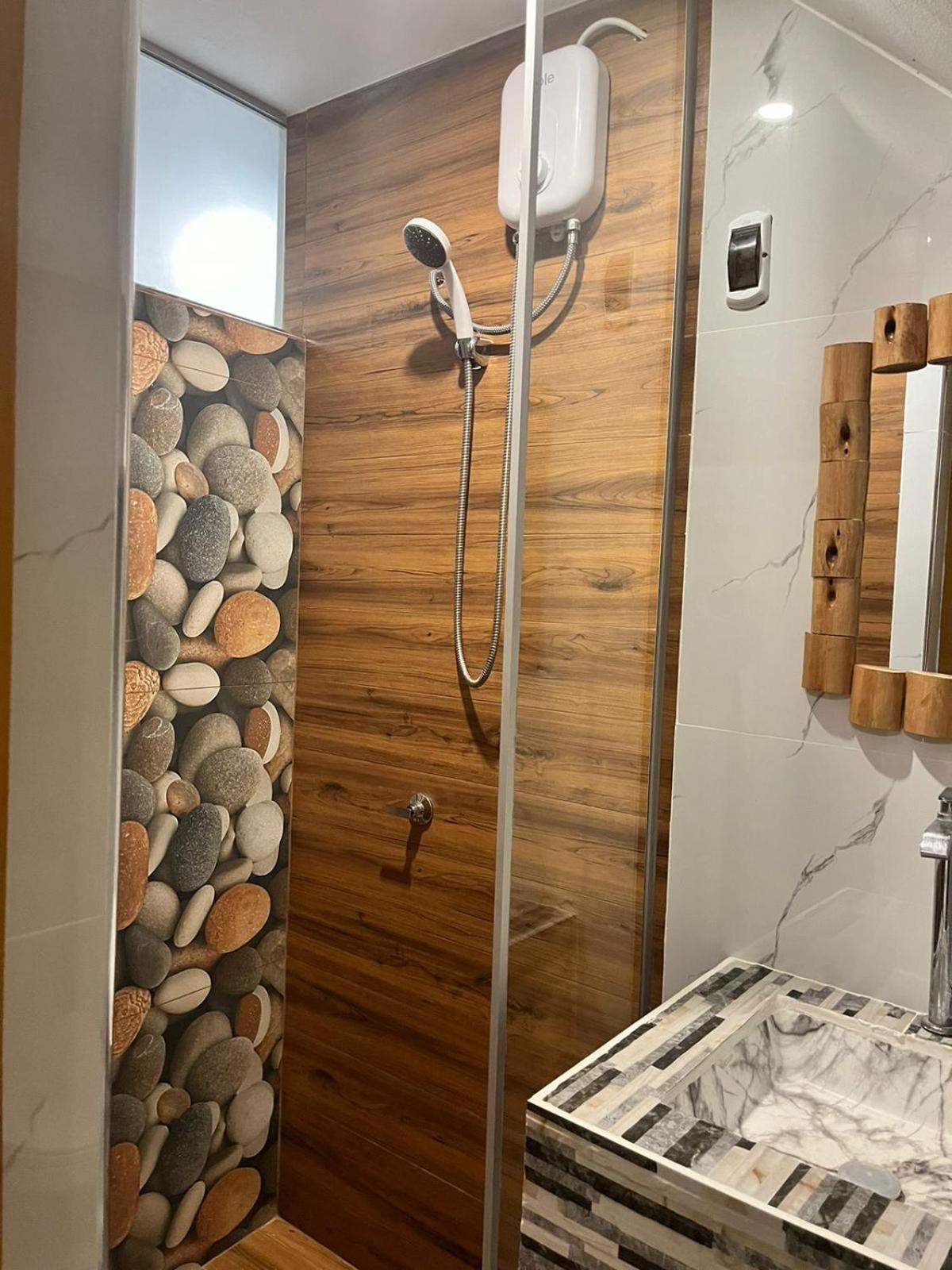 Deluxe Single Room With Balcony photo 3