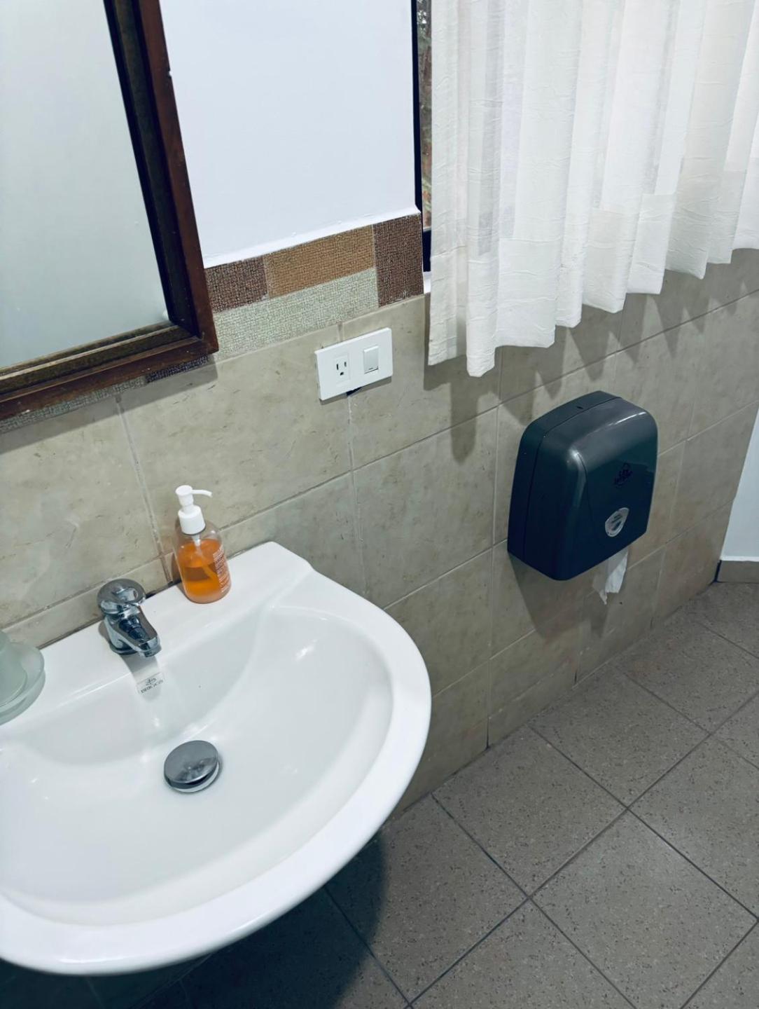 Deluxe Room (2 Adults + 1 Child) photo 3