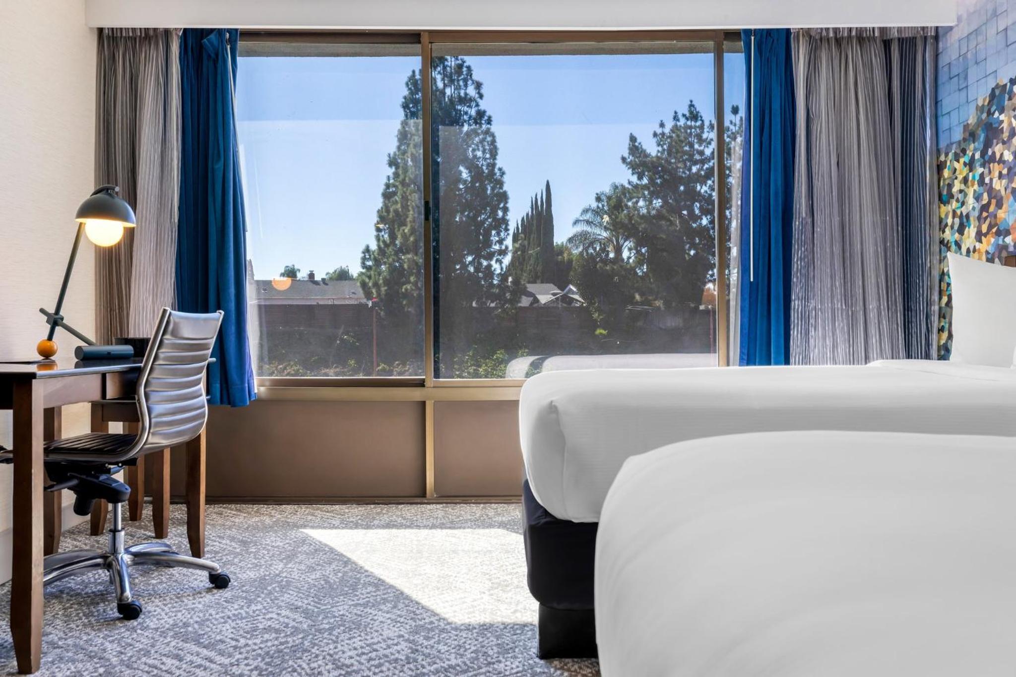 Standard Double Room with Two Double Beds - Photo 2