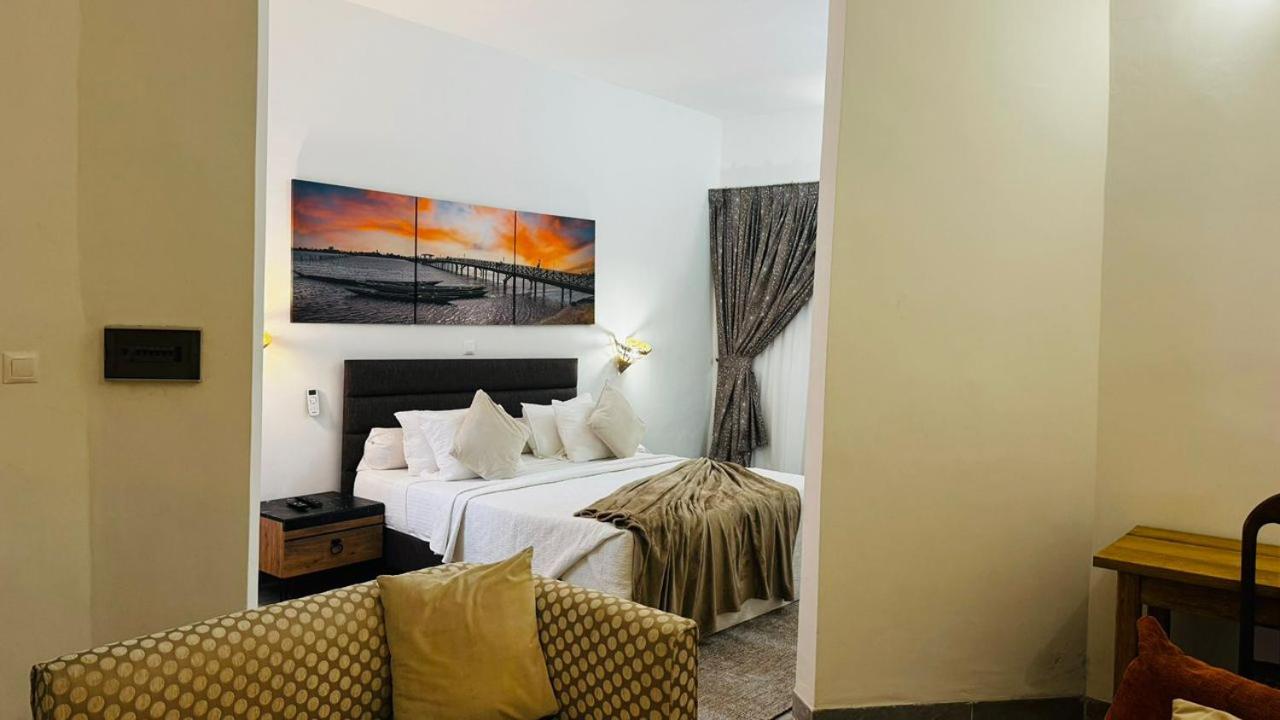 Deluxe King Room photo 1