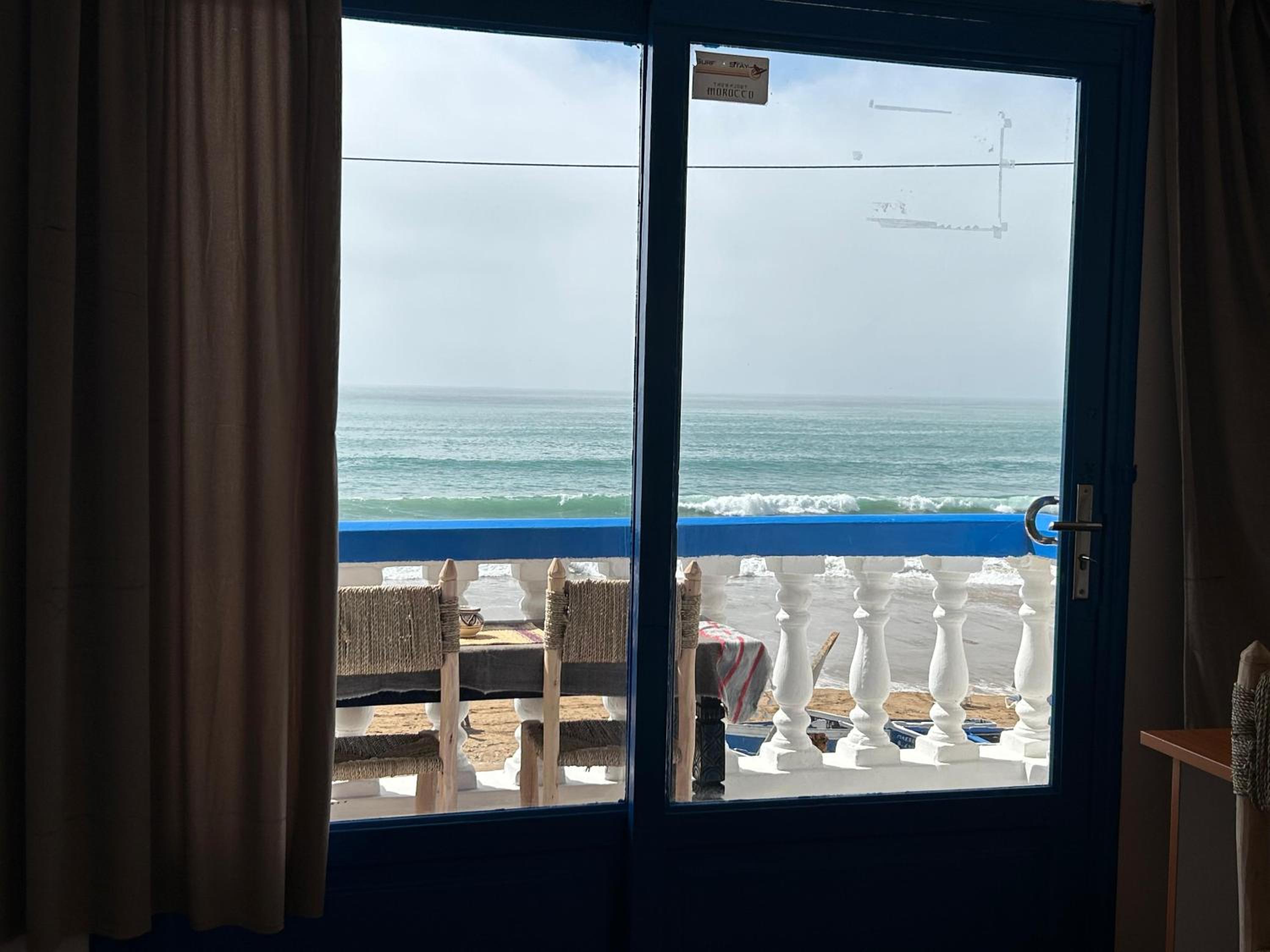 Apartment with Sea View - Photo 5