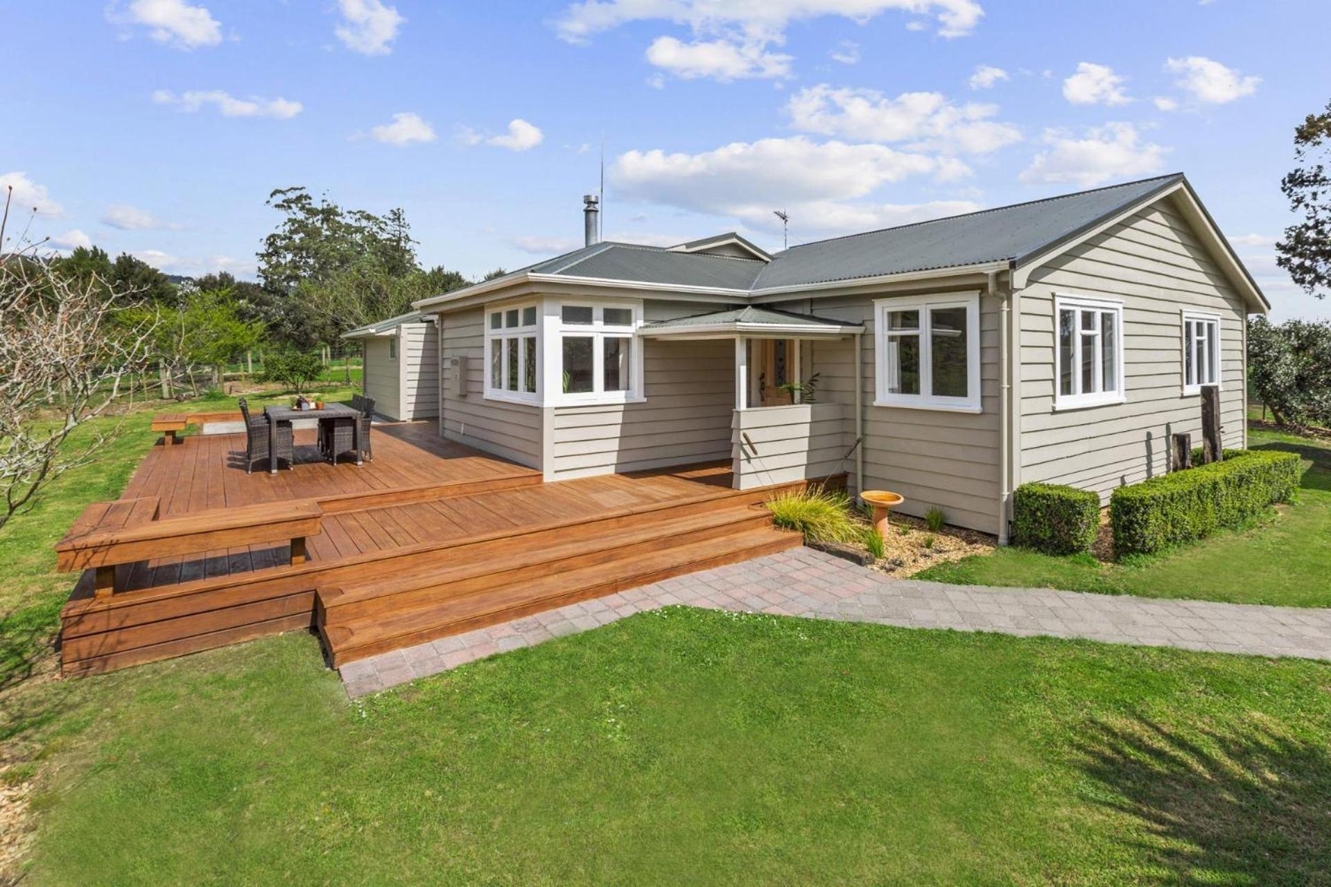 Three-Bedroom House photo 1