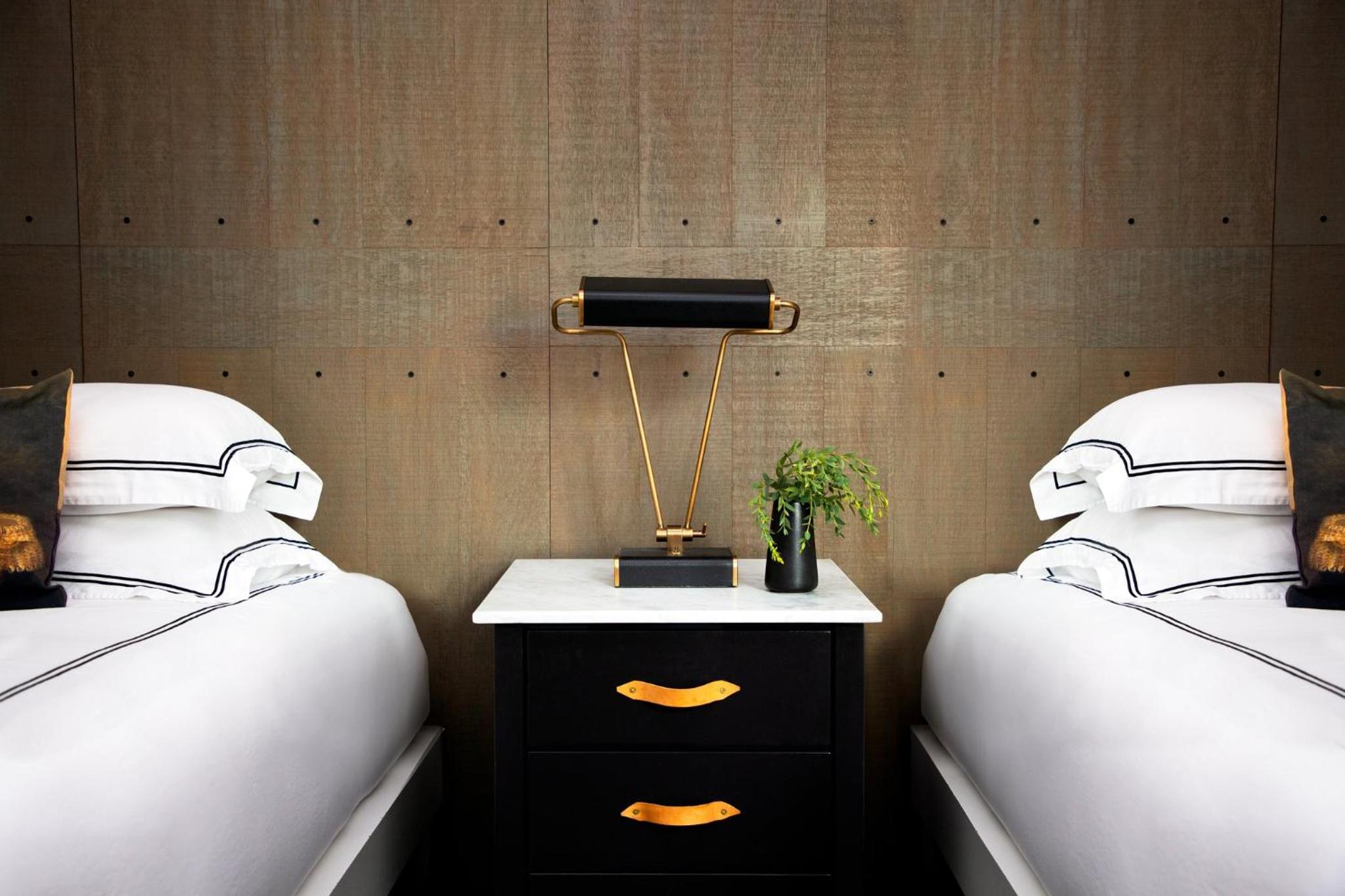 Queen Room with Two Queen Beds and Mobility Accessible Tub