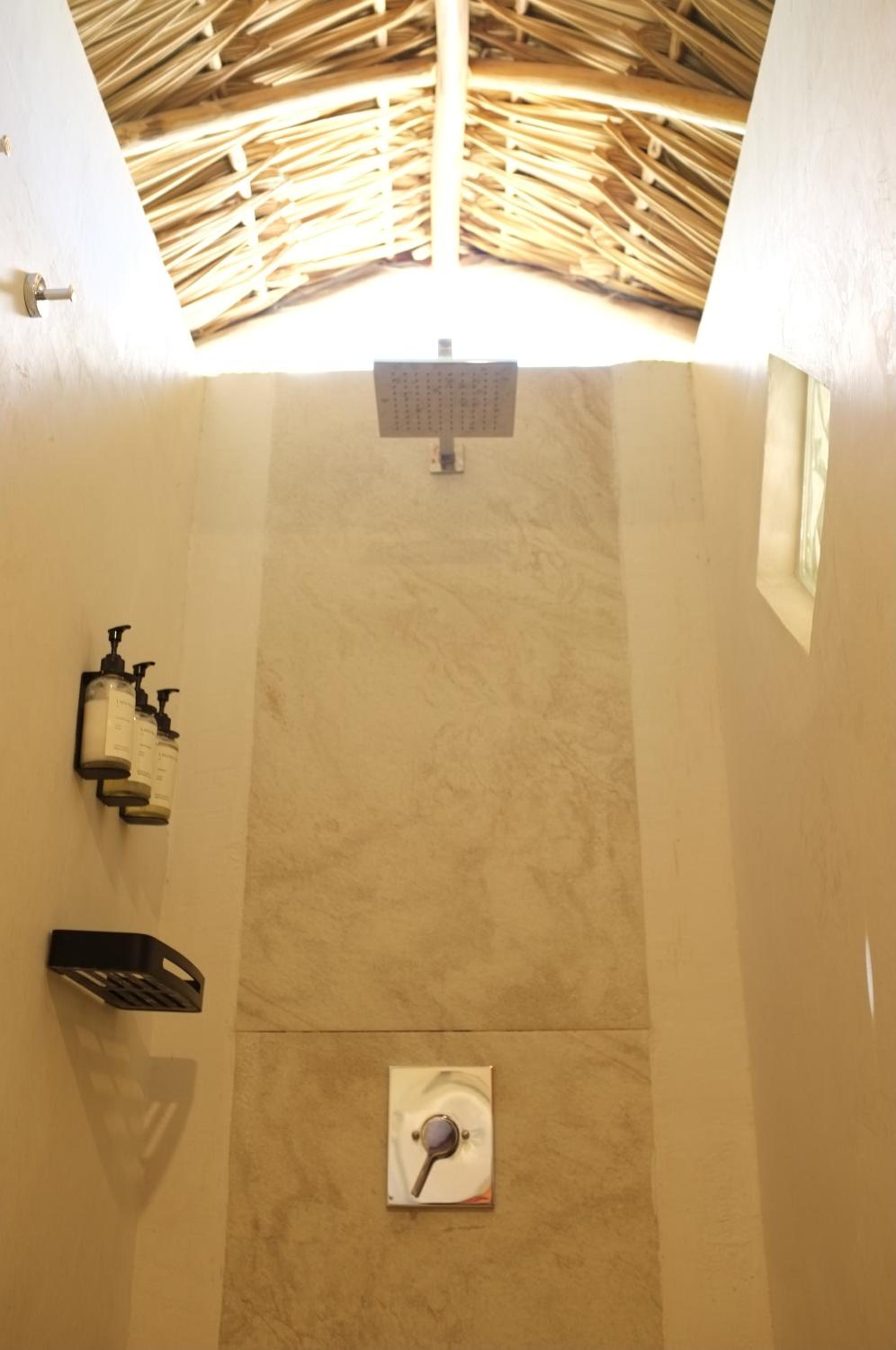 One-Bedroom Cottage - Photo 3