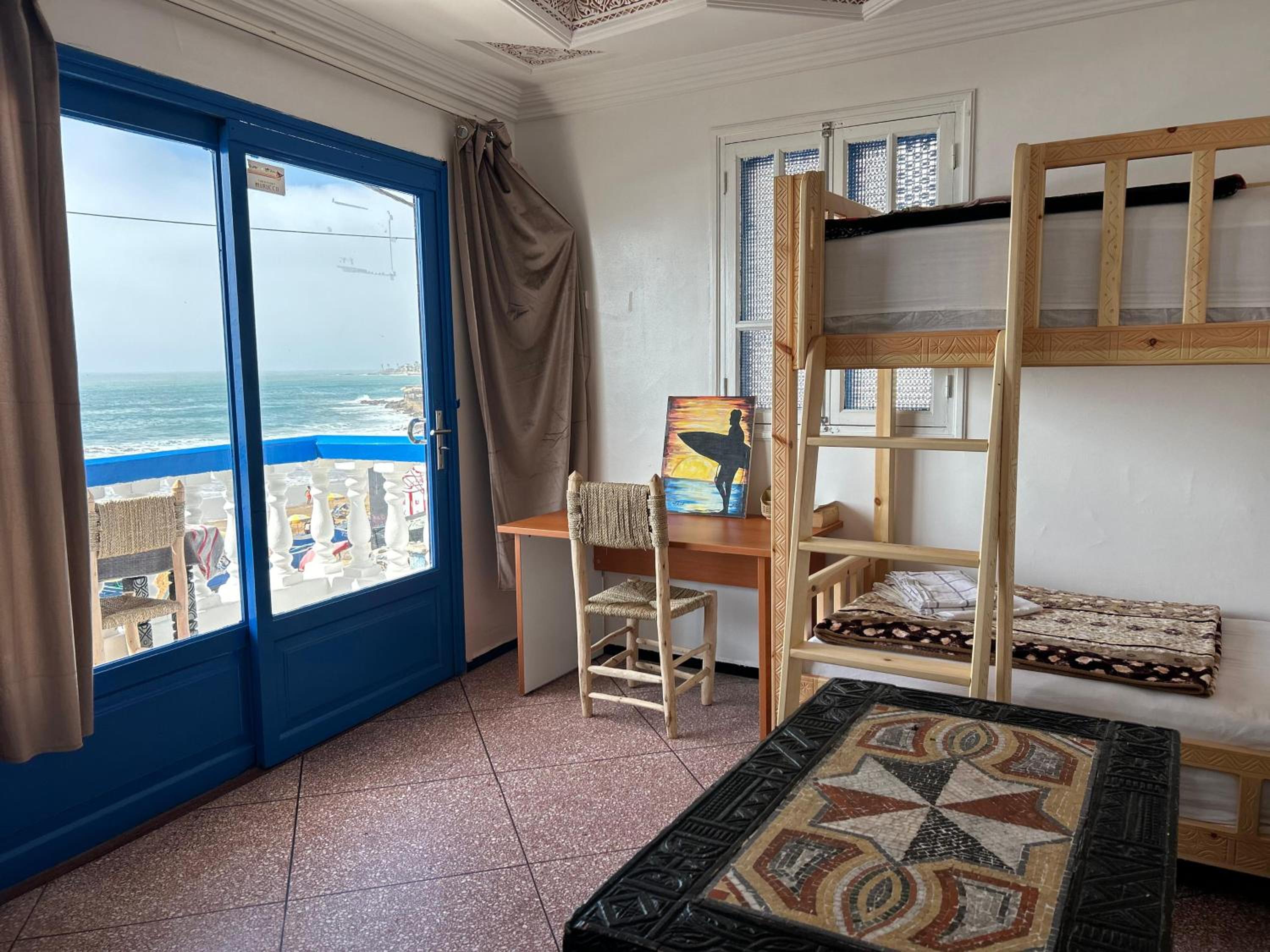 Apartment with Sea View - Photo 15